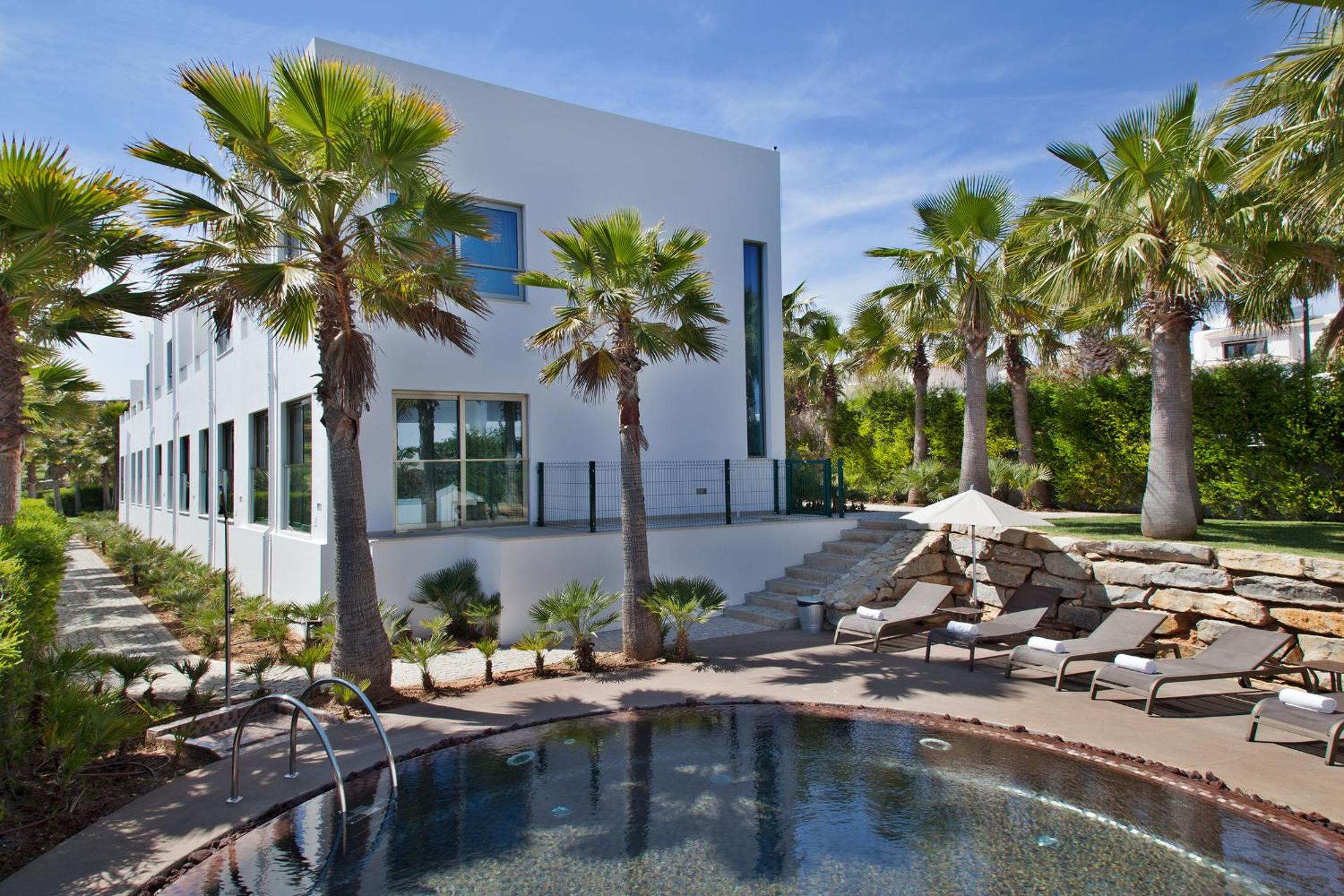 Hotel Sao Rafael Holidays - Image 1