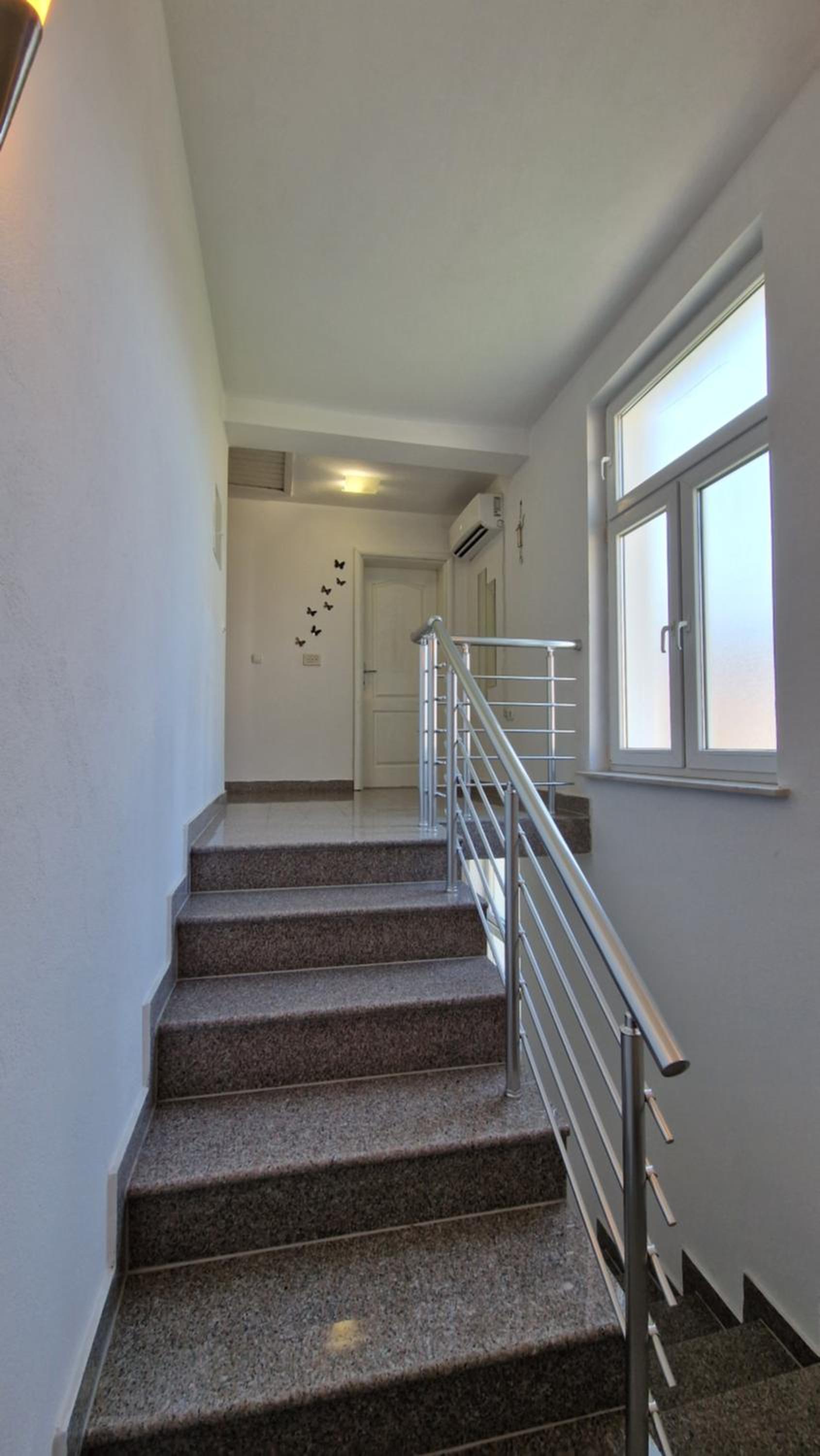 Apartman SKY 4