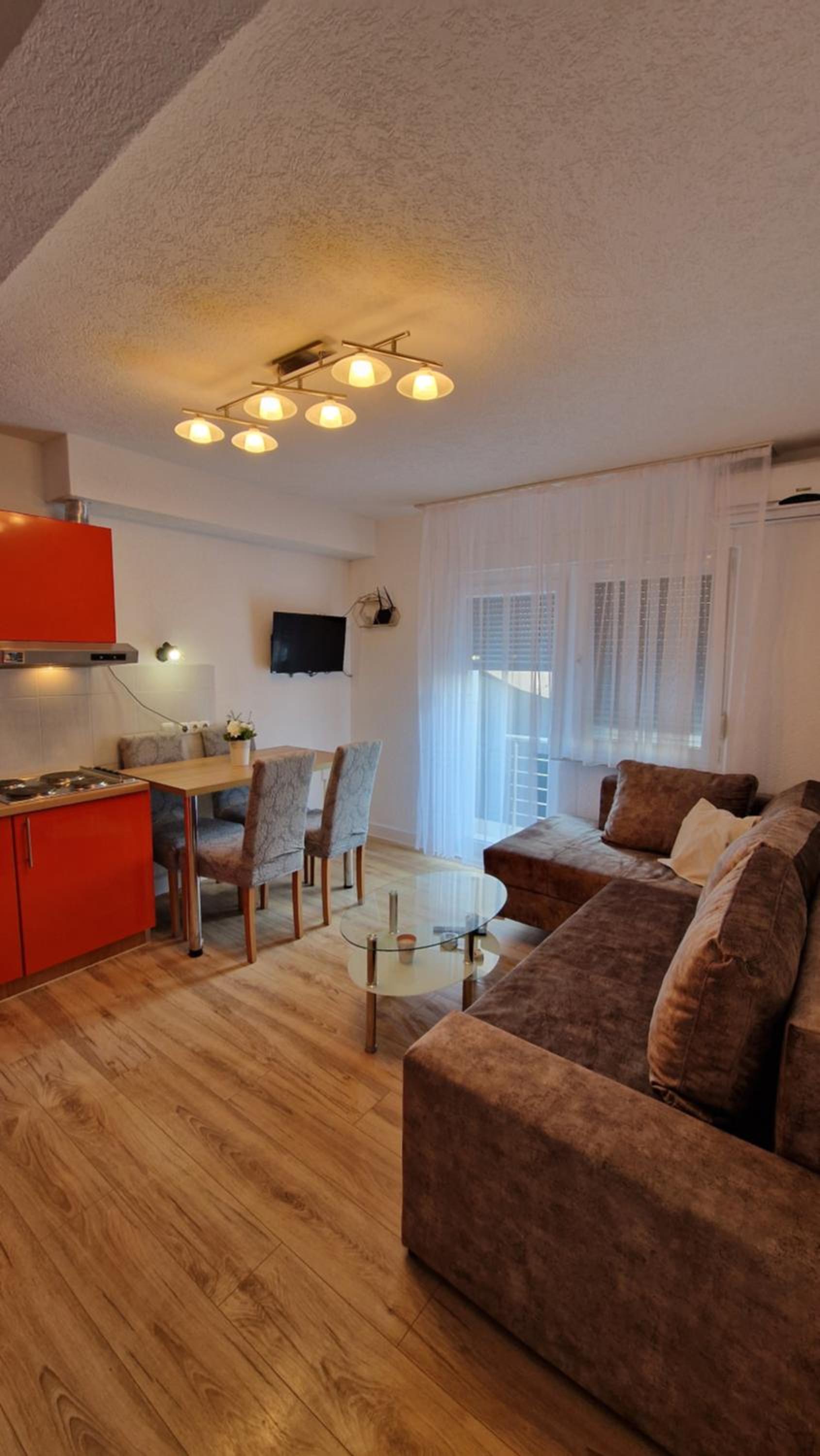 Apartman SKY 4