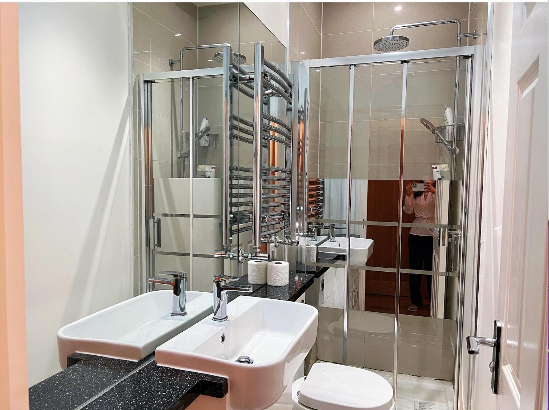Lovely 2 Bedroom Garden Flat in London