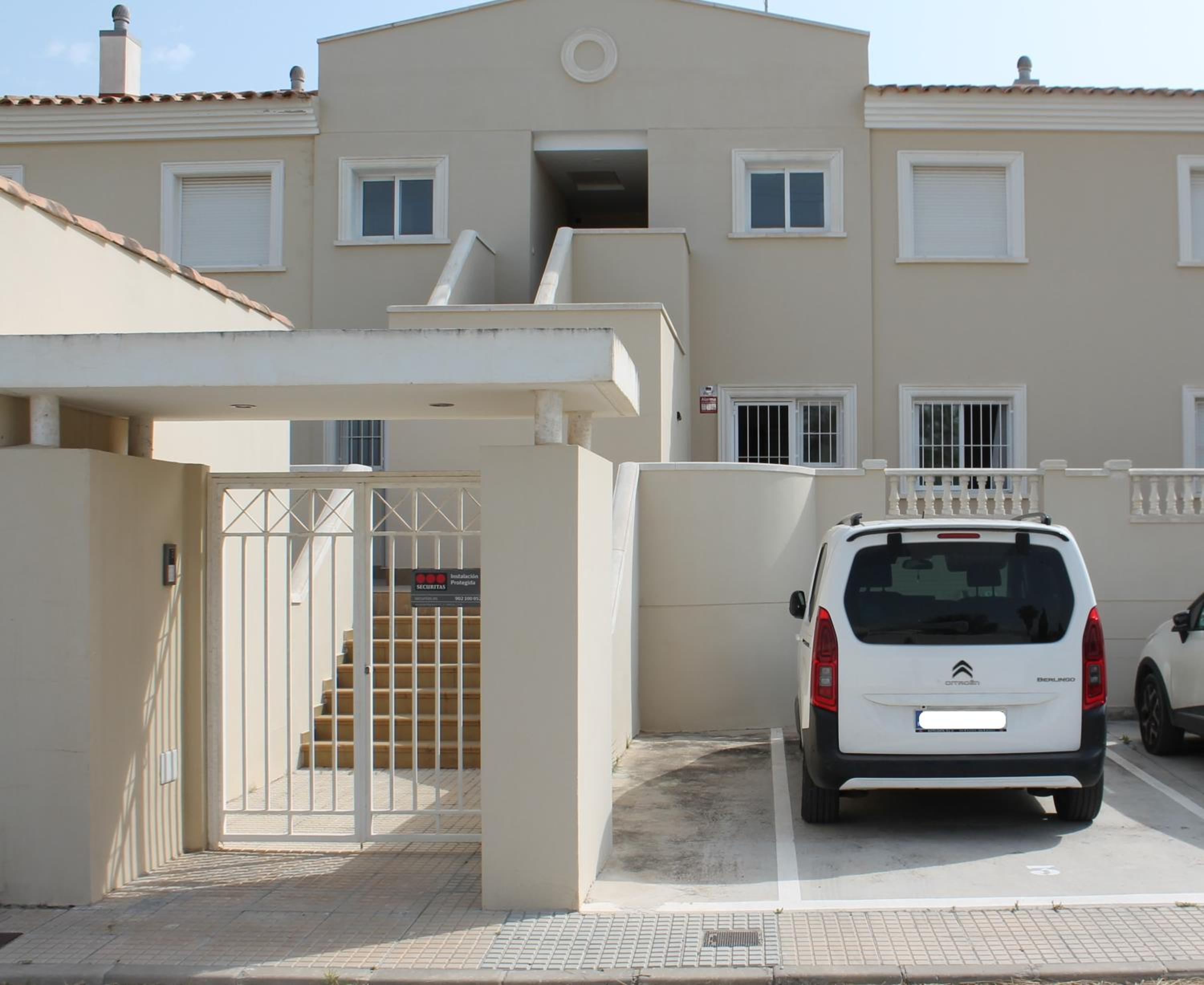 Apartamento a 250 metros de Playa Deveses - Piscina y Relax Denia view 3