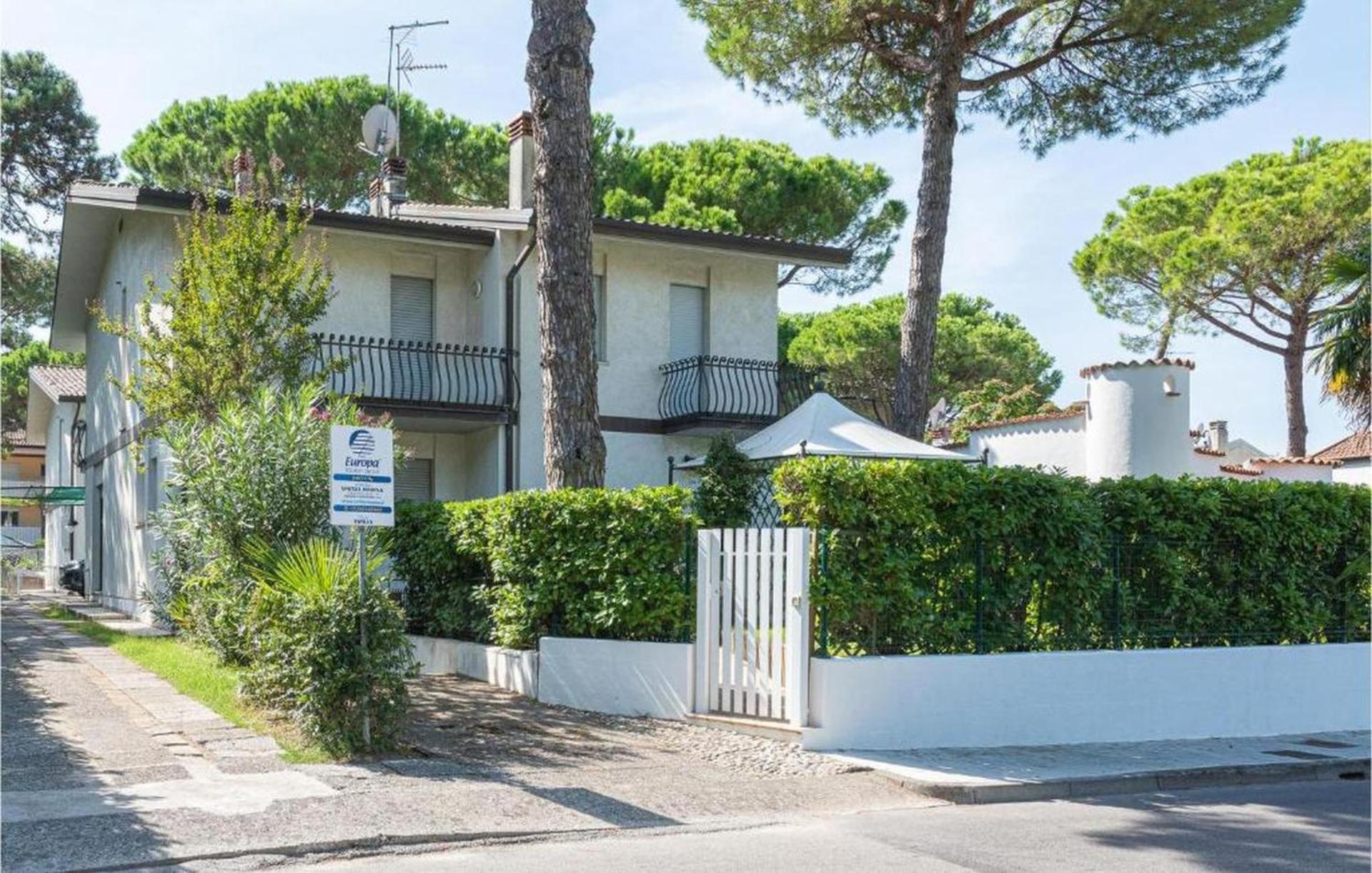 Villa Emilia view 2