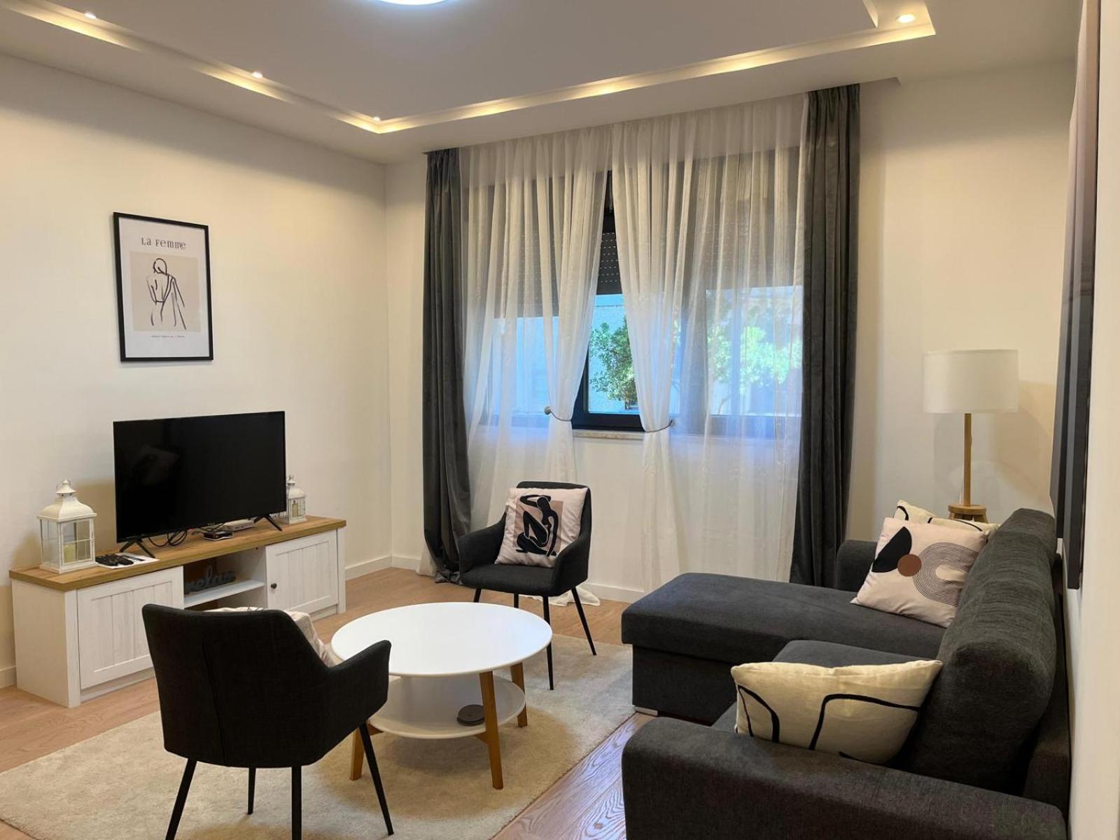 Olive center apartment