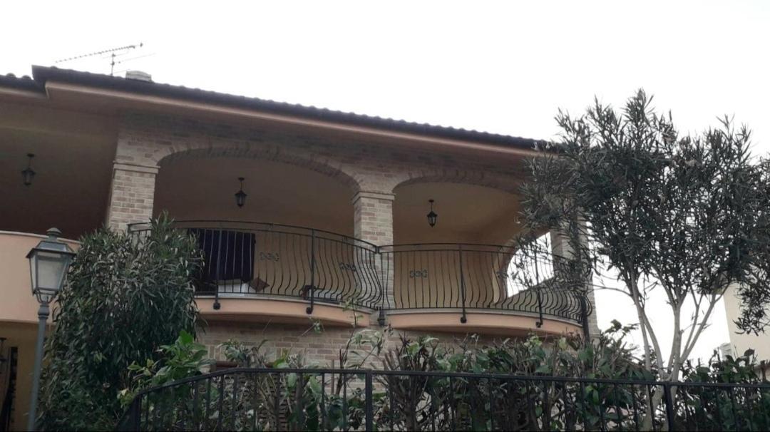 2 La fisarmonica del Conero view 3