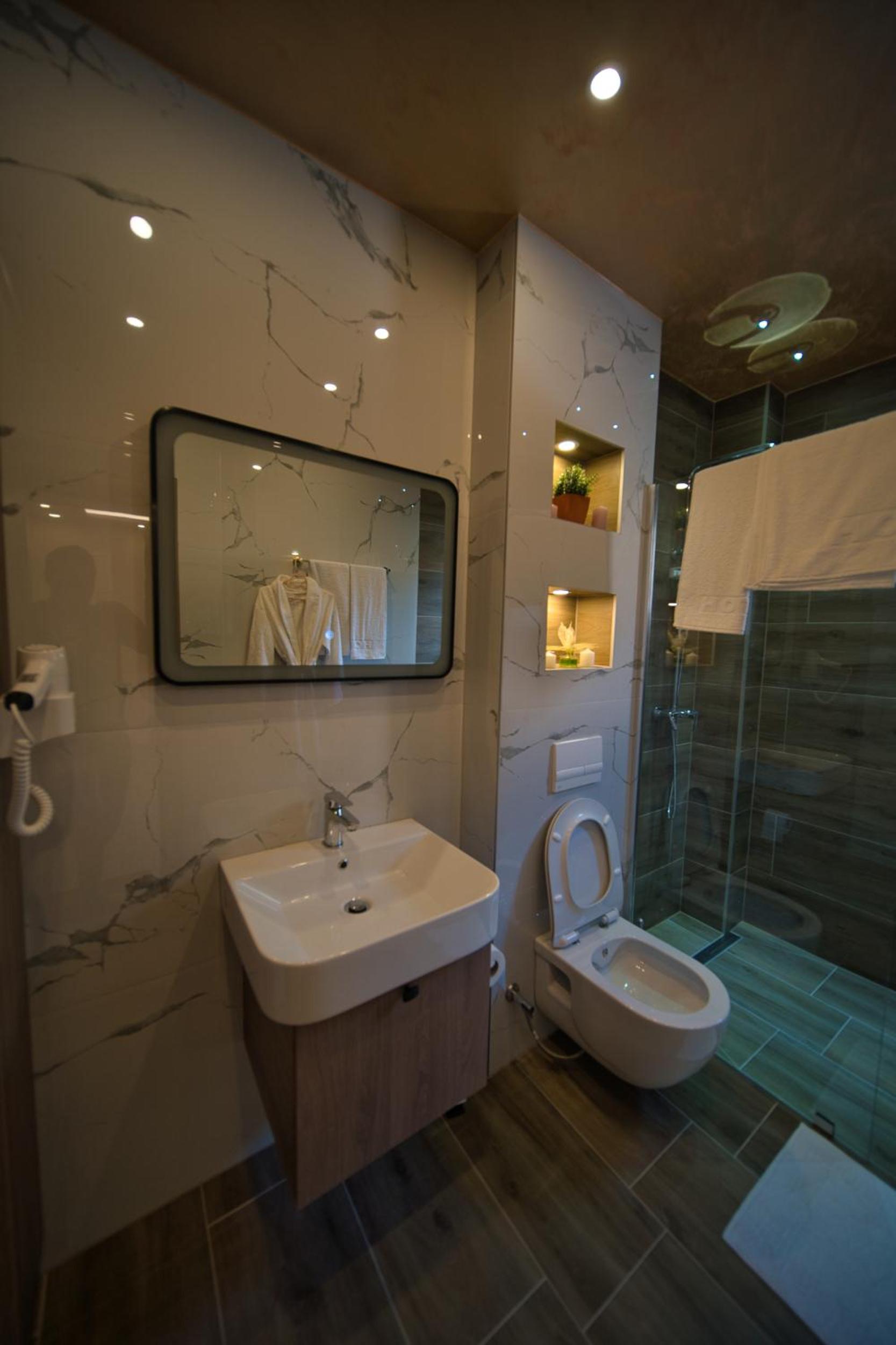 SM Exclusive Apartments
