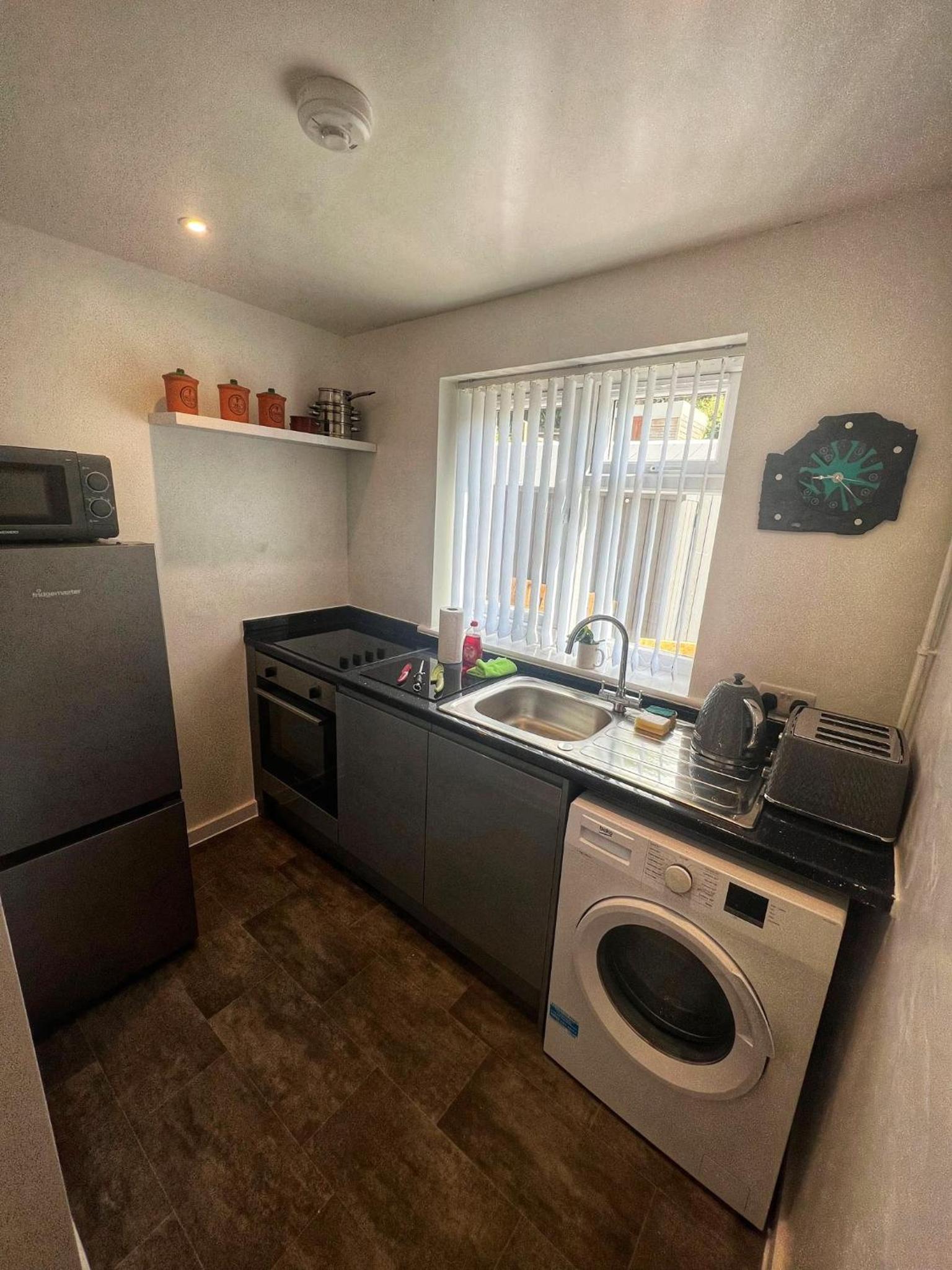 Modern comfortable quiet self contained apartments