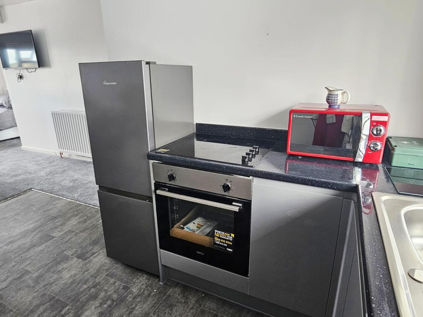 Modern comfortable quiet self contained apartments