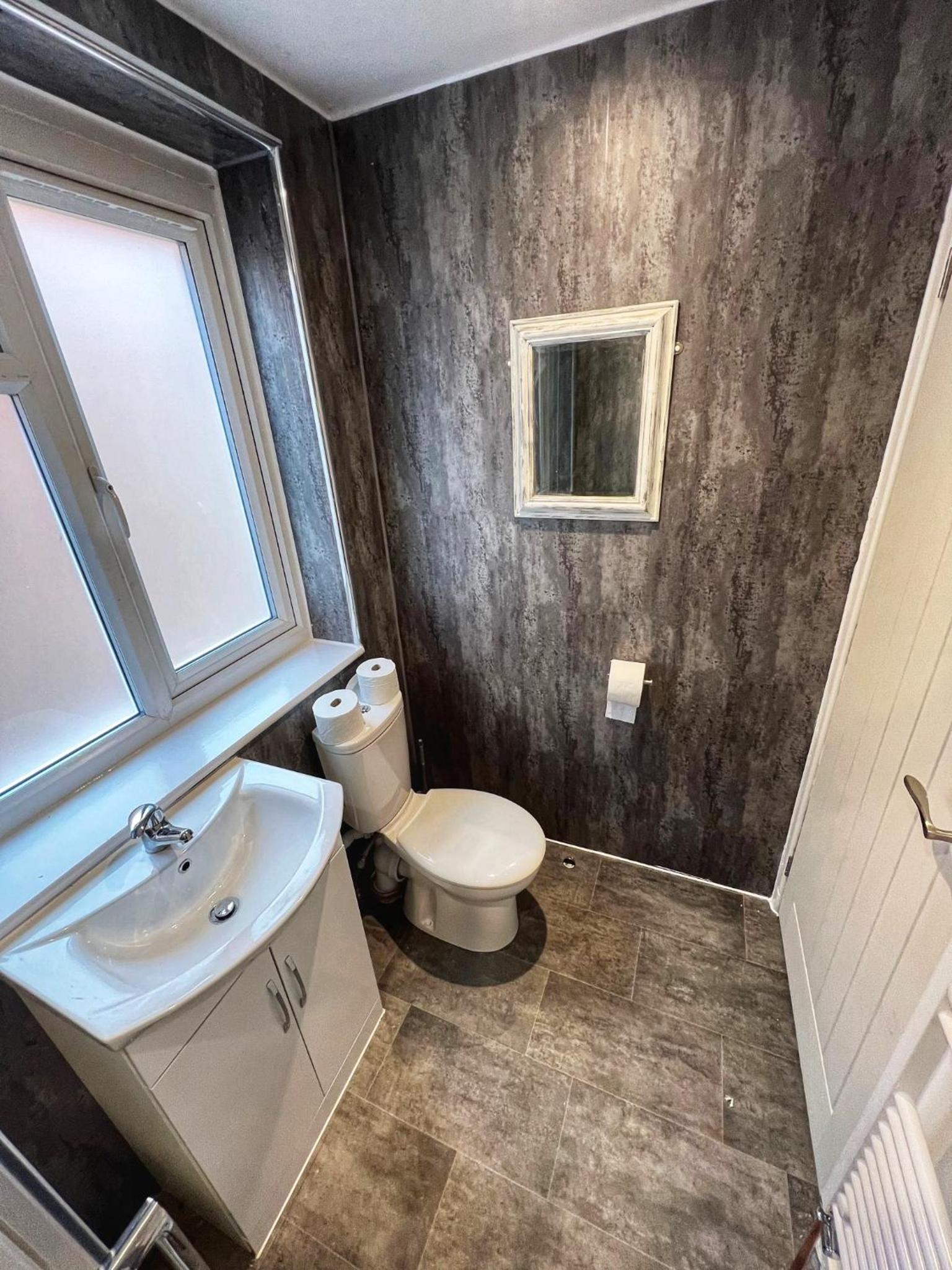Modern comfortable quiet self contained apartments