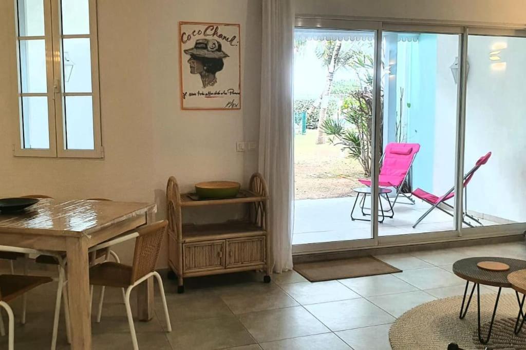 Welcome to Baie Orientale plage - 4 personnes - max 6 personnes view 4