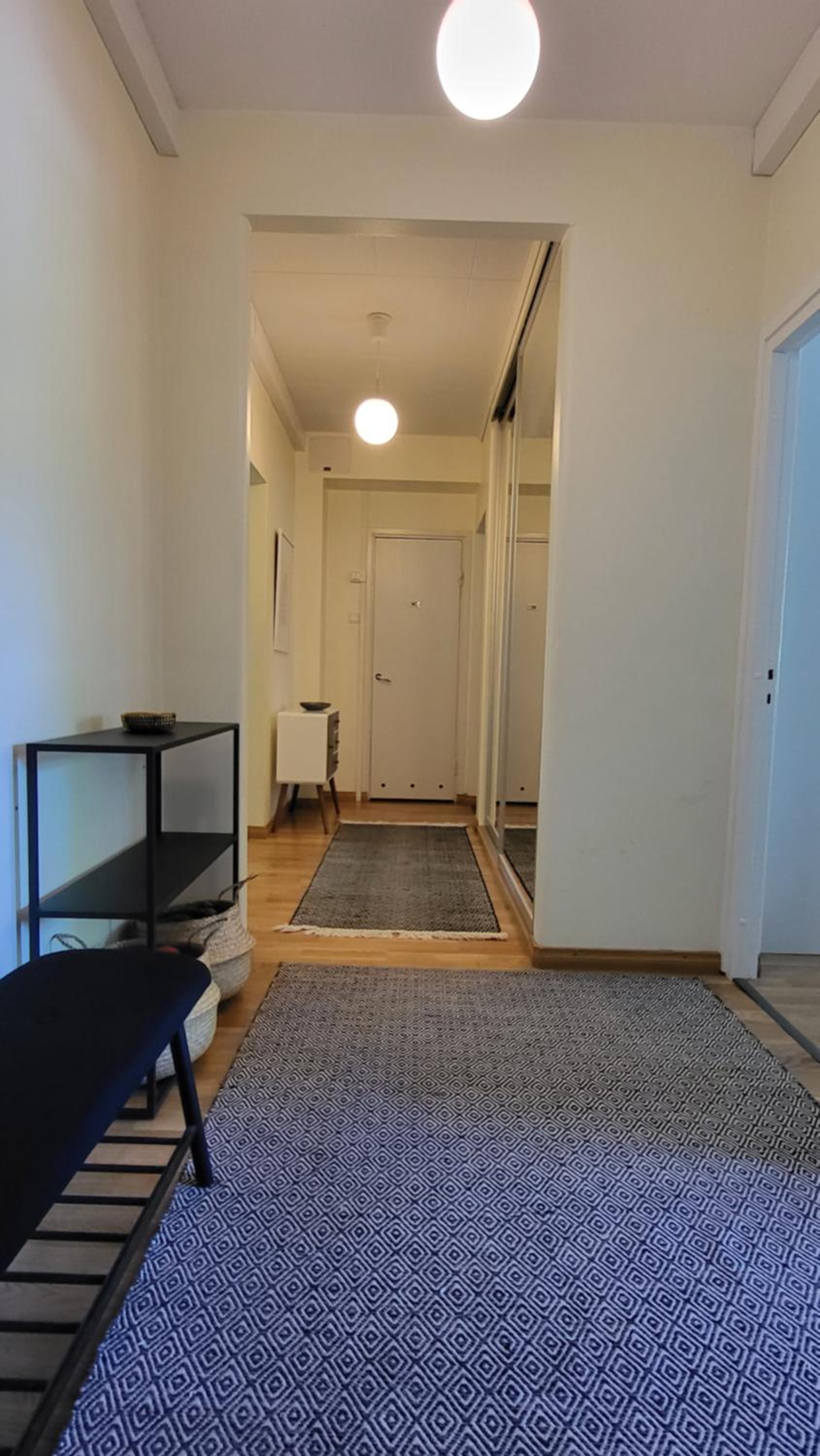 Peaceful and beautiful apartment near railwaystation and city centre