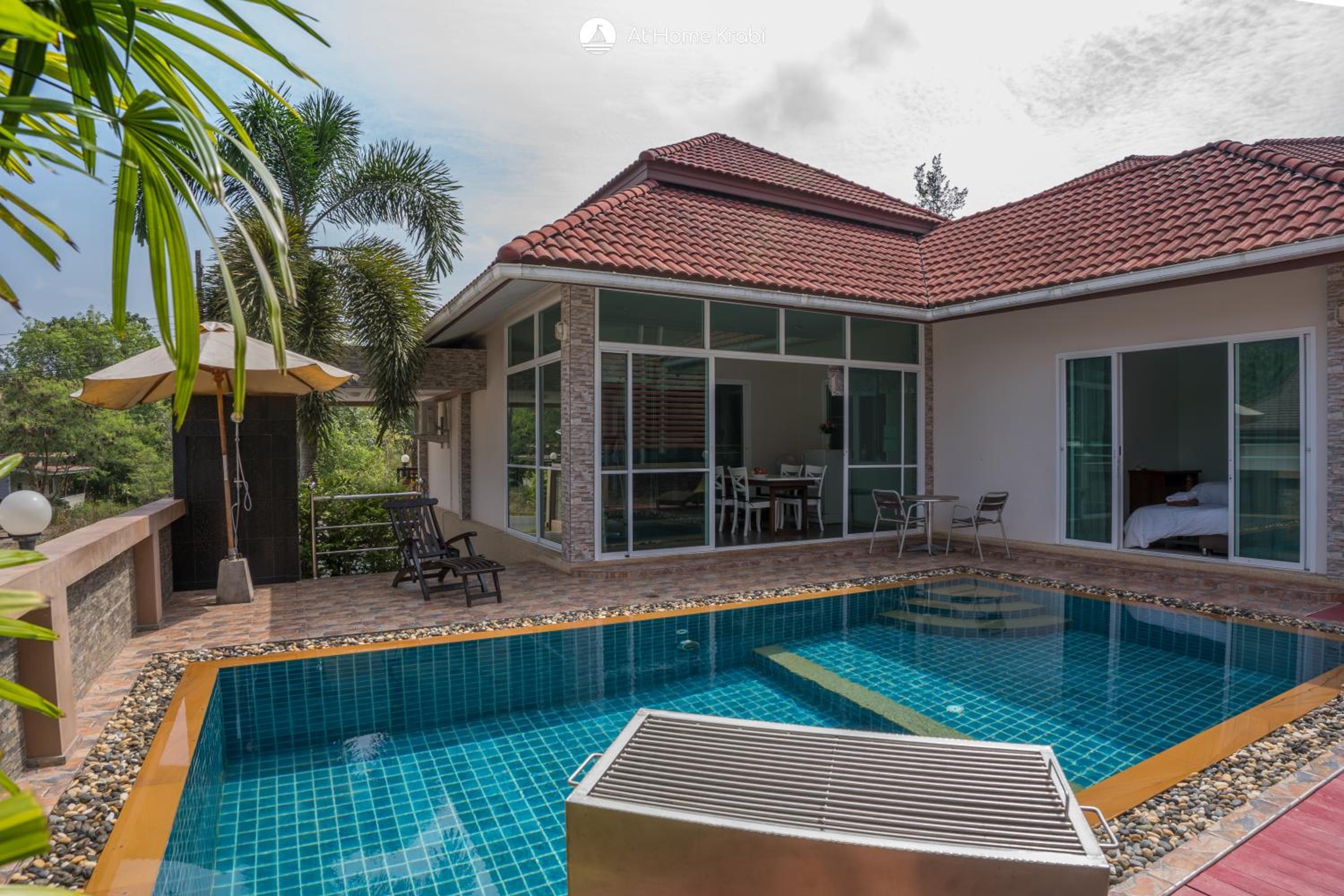 Alinda Pool Villa at Ao Nang Soi 11 view 4
