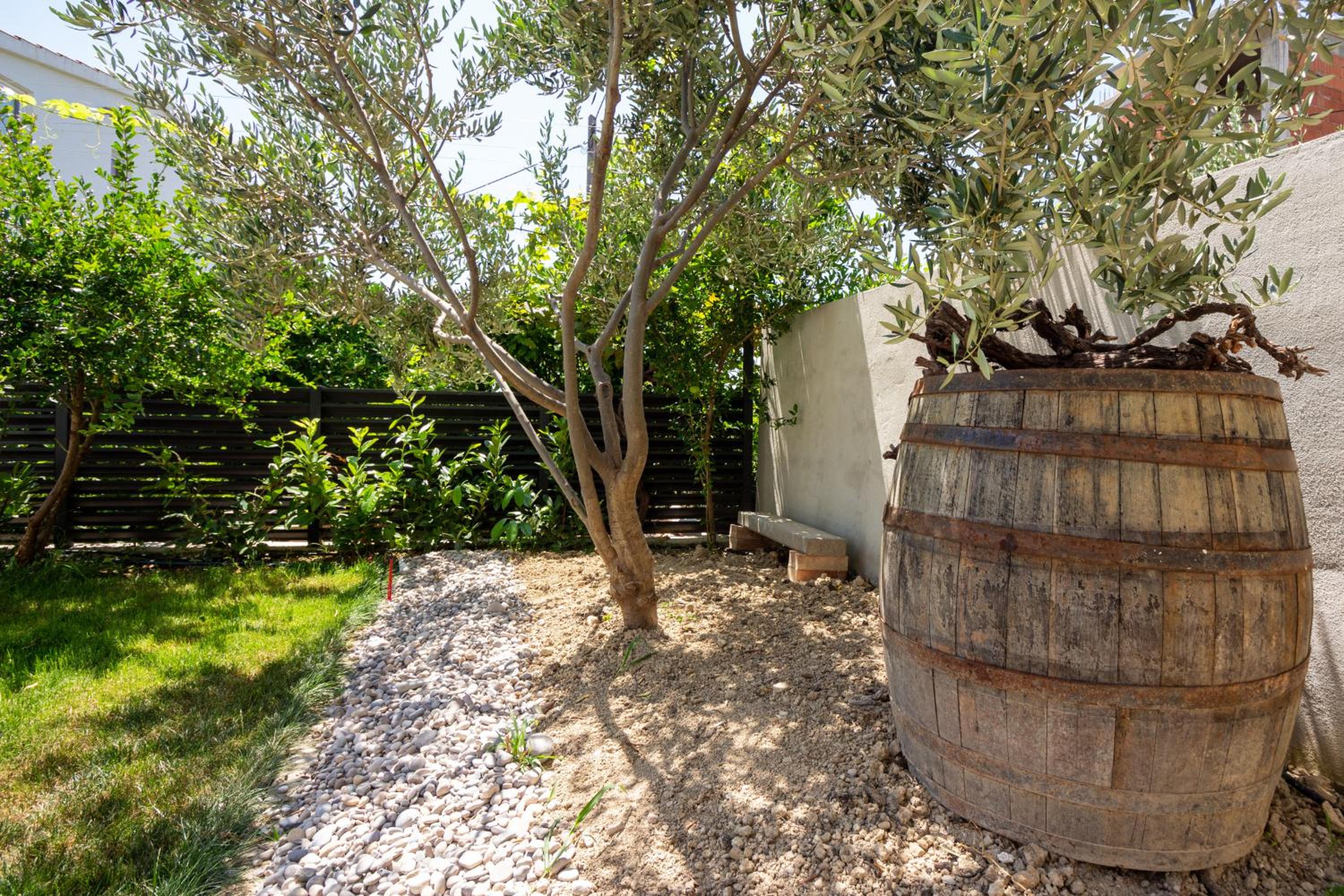 Podstrana Vacations - Family House "Villa Gyra" with Private Swimming Pool, Indoor BBQ, Gym and Gaming room! - Property Image 4