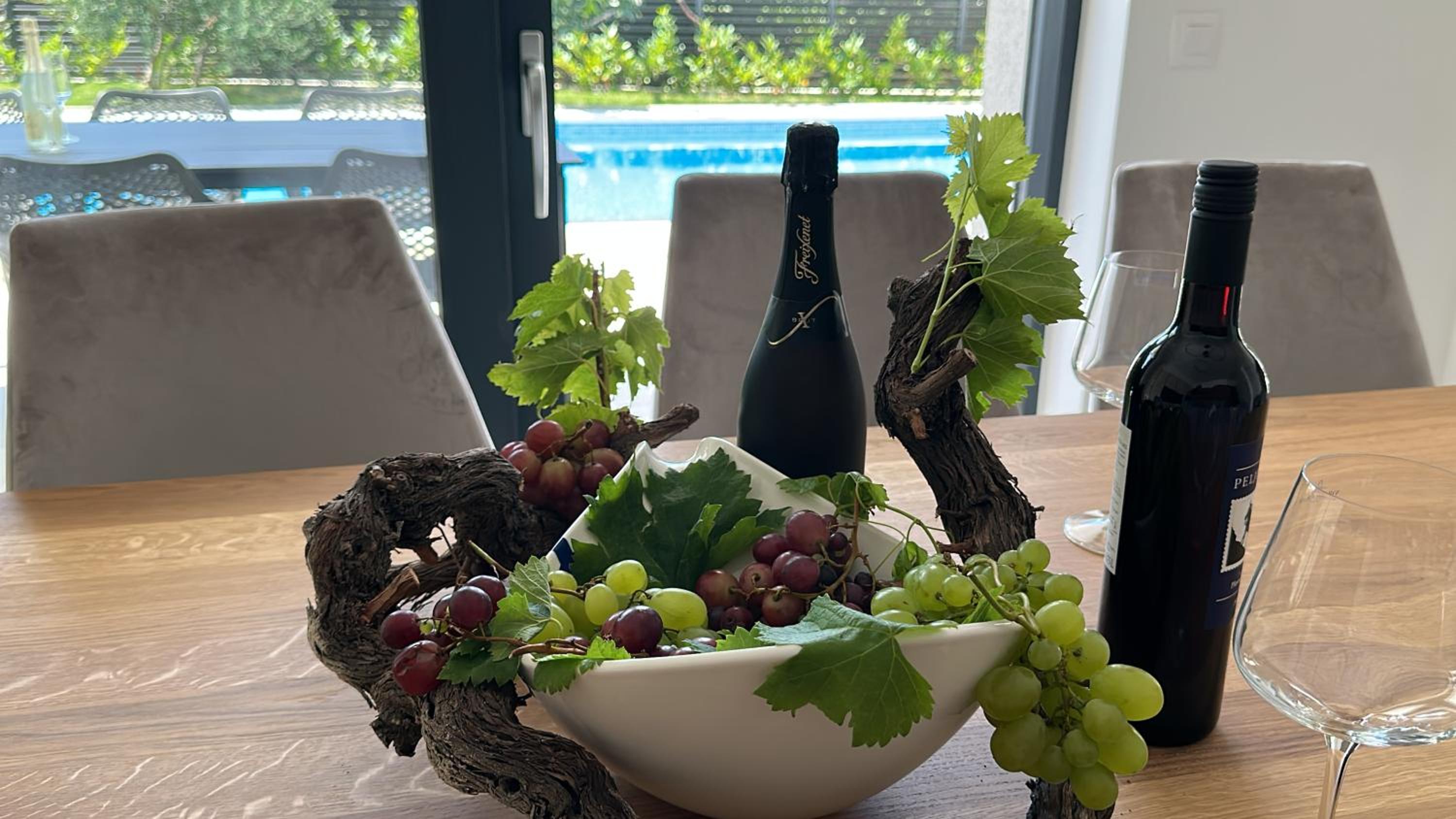 Podstrana Vacations - Family House "Villa Gyra" with Private Swimming Pool, Indoor BBQ, Gym and Gaming room! - Property Image 10