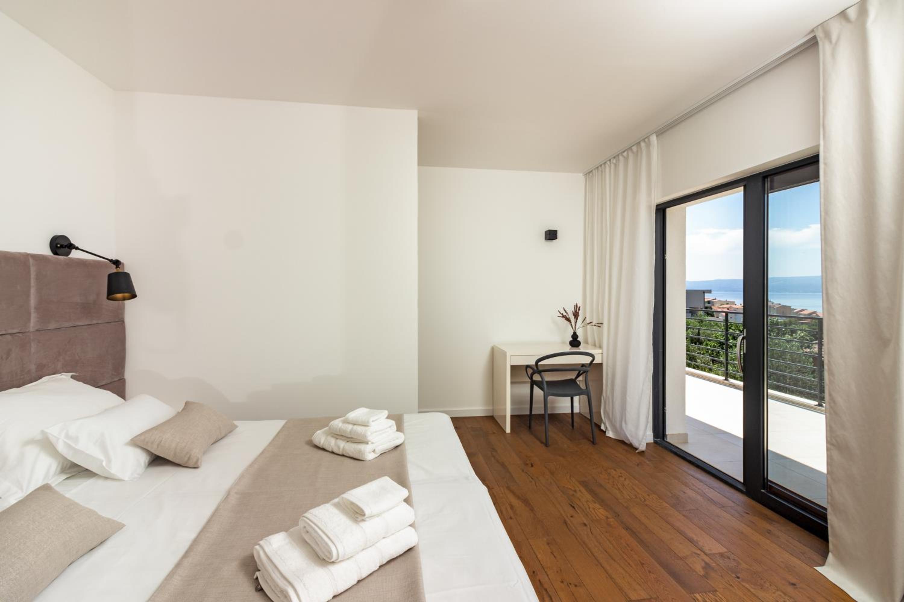 Podstrana Vacations - Family House "Villa Gyra" with Private Swimming Pool, Indoor BBQ, Gym and Gaming room! - Property Image 35