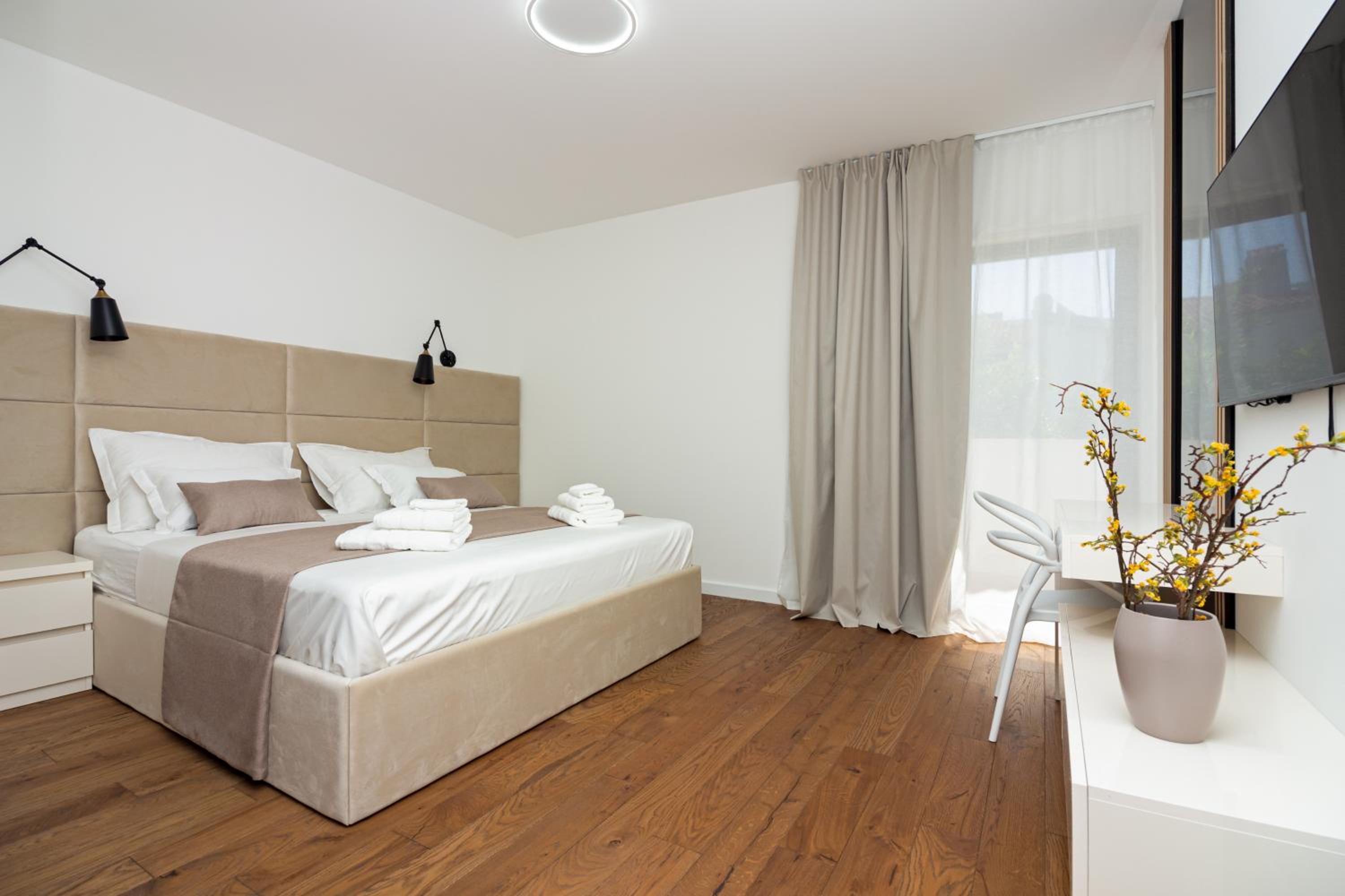 Podstrana Vacations - Family House "Villa Gyra" with Private Swimming Pool, Indoor BBQ, Gym and Gaming room! - Property Image 33