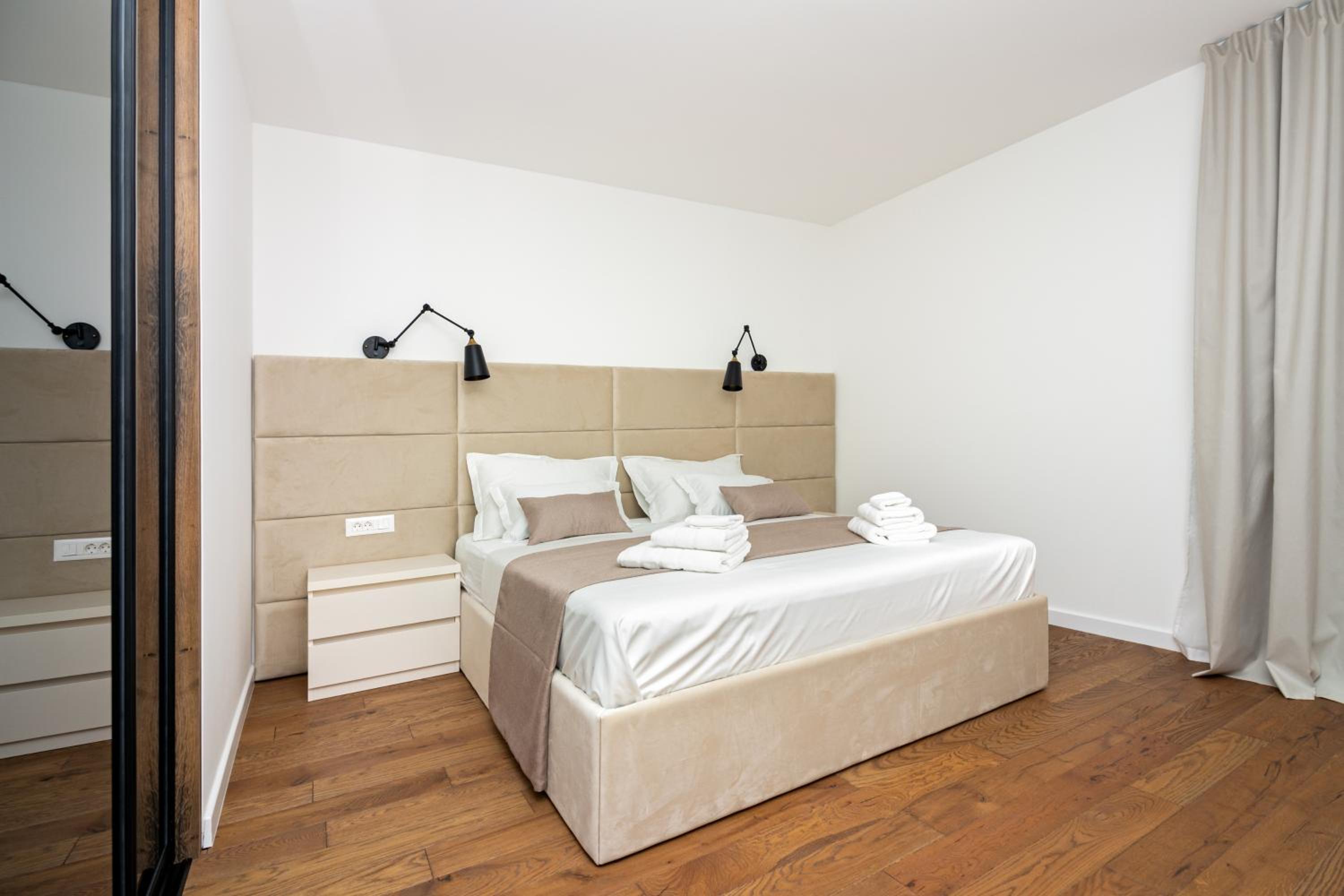Podstrana Vacations - Family House "Villa Gyra" with Private Swimming Pool, Indoor BBQ, Gym and Gaming room! - Property Image 27