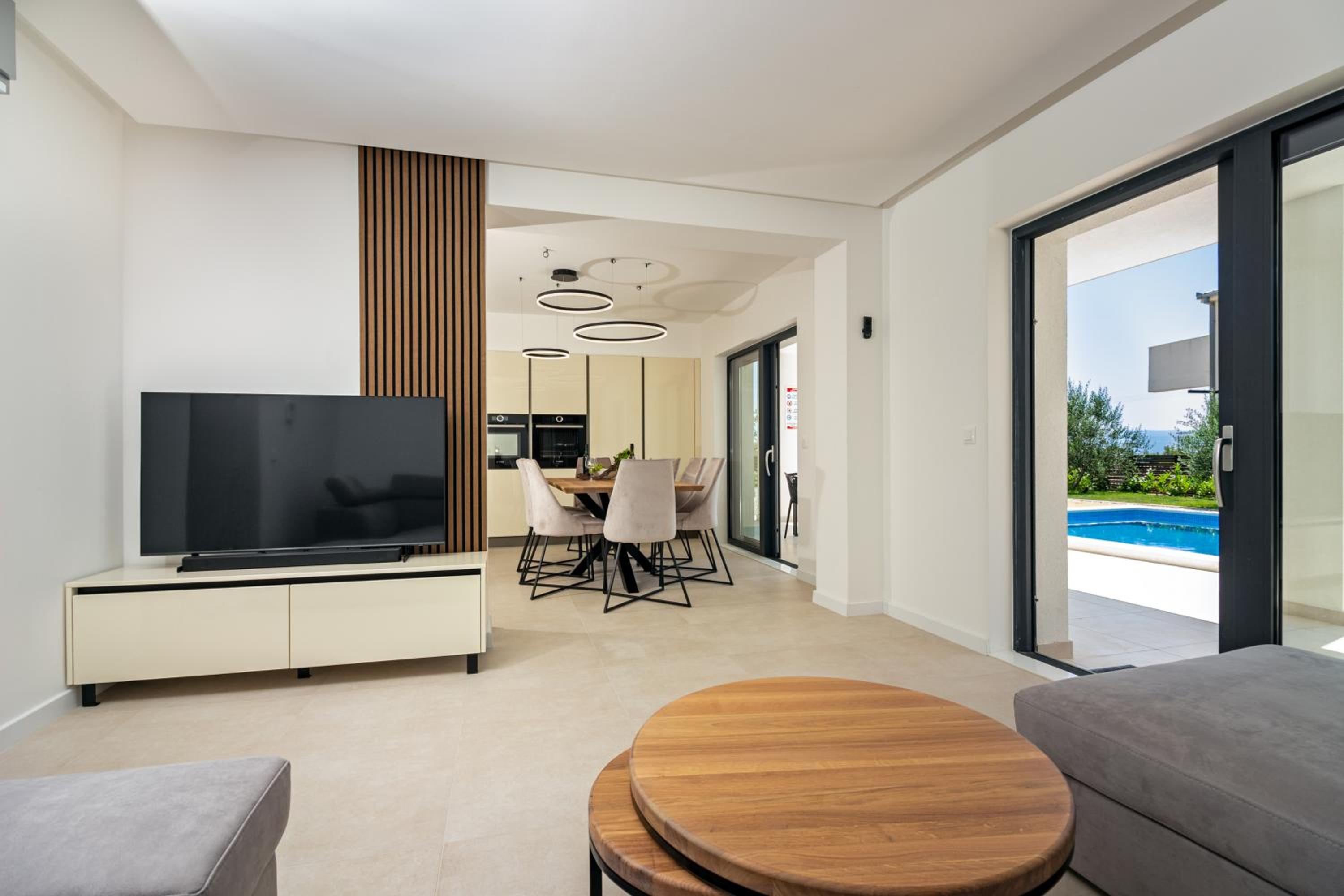 Podstrana Vacations - Family House "Villa Gyra" with Private Swimming Pool, Indoor BBQ, Gym and Gaming room! - Property Image 23
