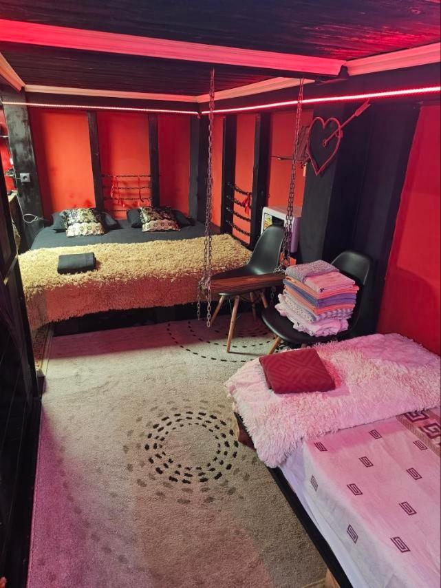Hot Point view 4