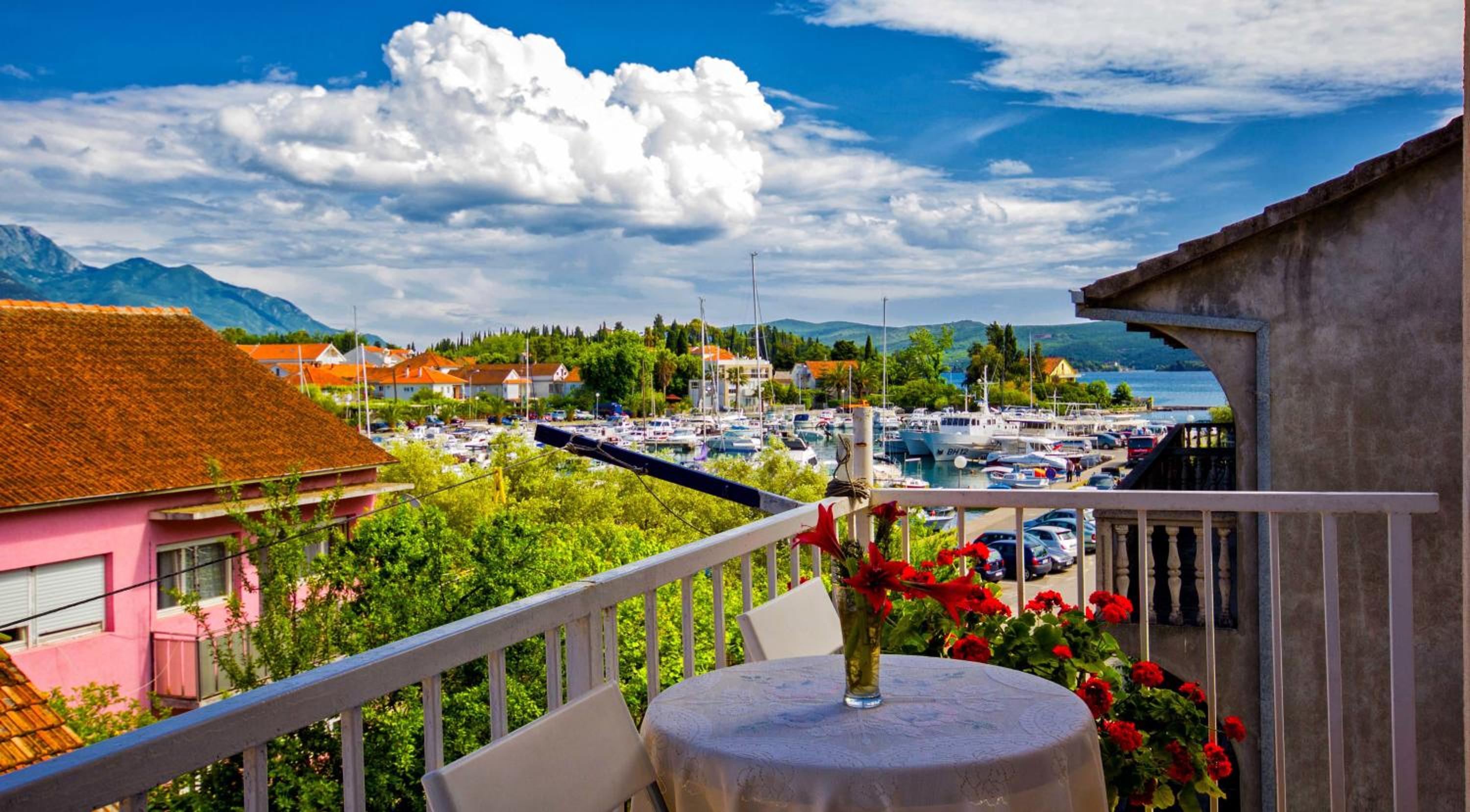 Hotel Pakovo Apartments Andrija - Image 1