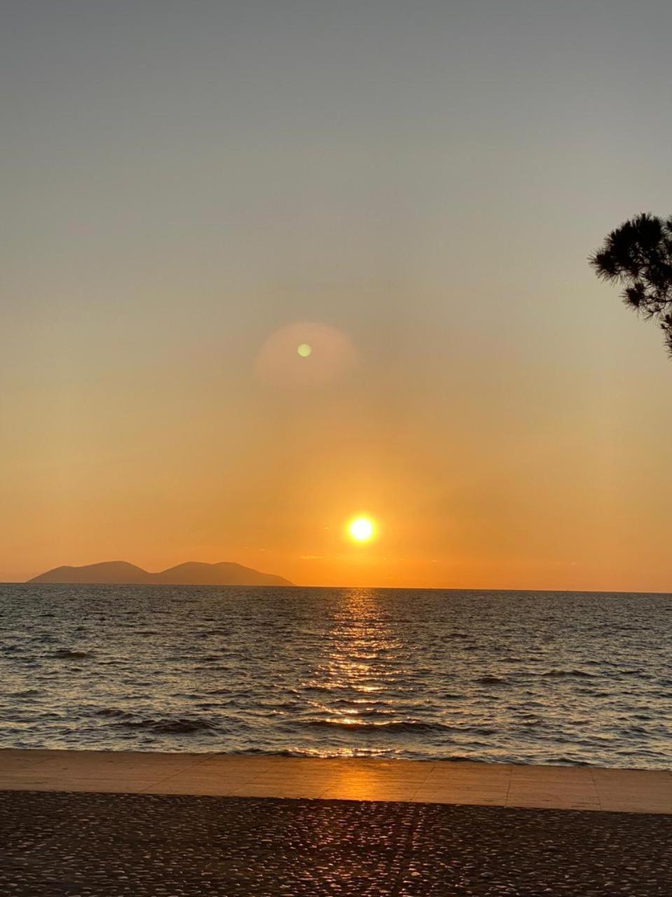 Four Seasons Beach Apartment Vlora