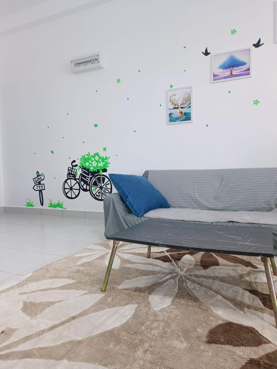 The netizen studio mrt cheras photo 4