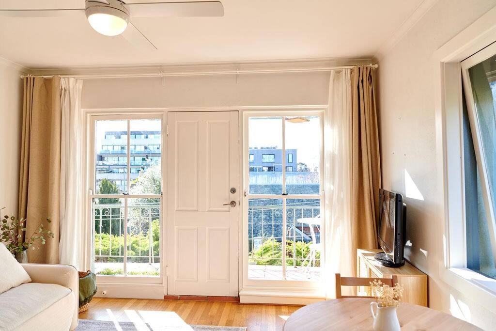 Tranquil 1-Bedroom Apartment in Windsor