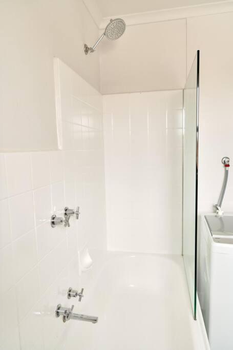 Tranquil 1-Bedroom Apartment in Windsor