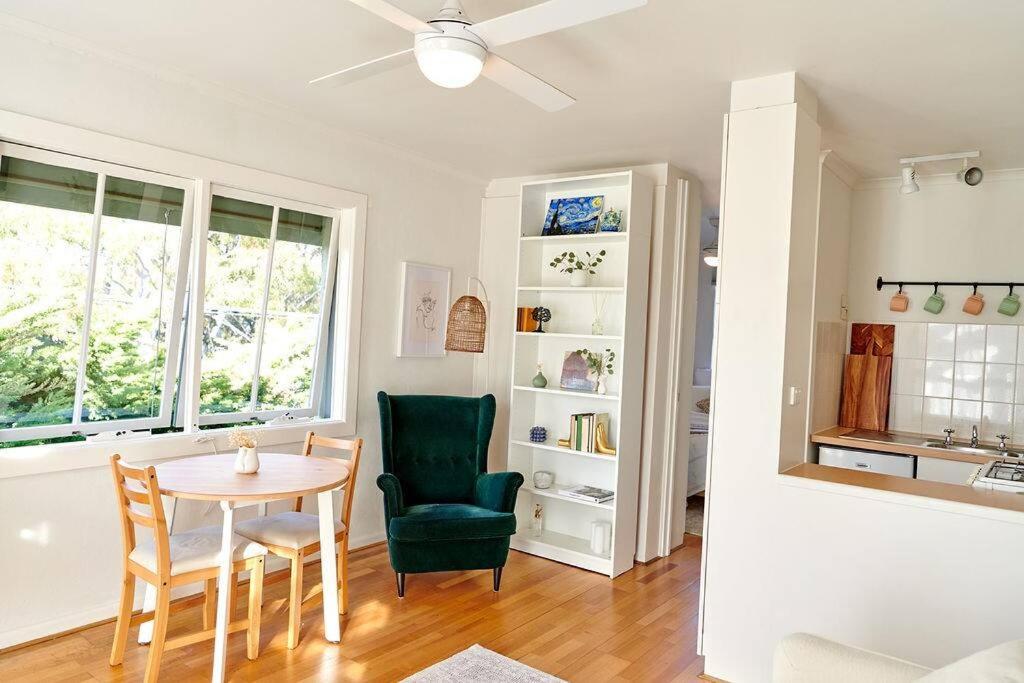 Tranquil 1-Bedroom Apartment in Windsor