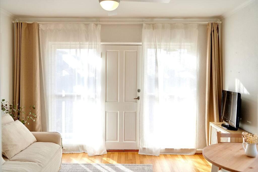 Tranquil 1-Bedroom Apartment in Windsor
