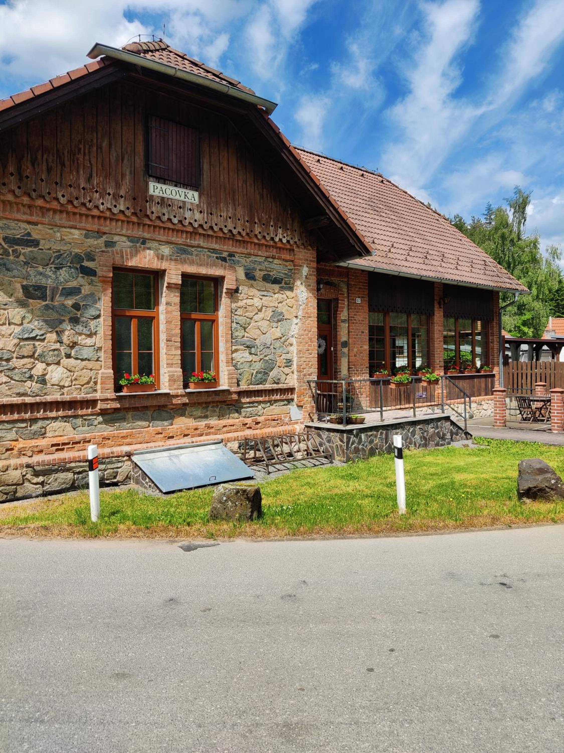 Penzion Pacovka