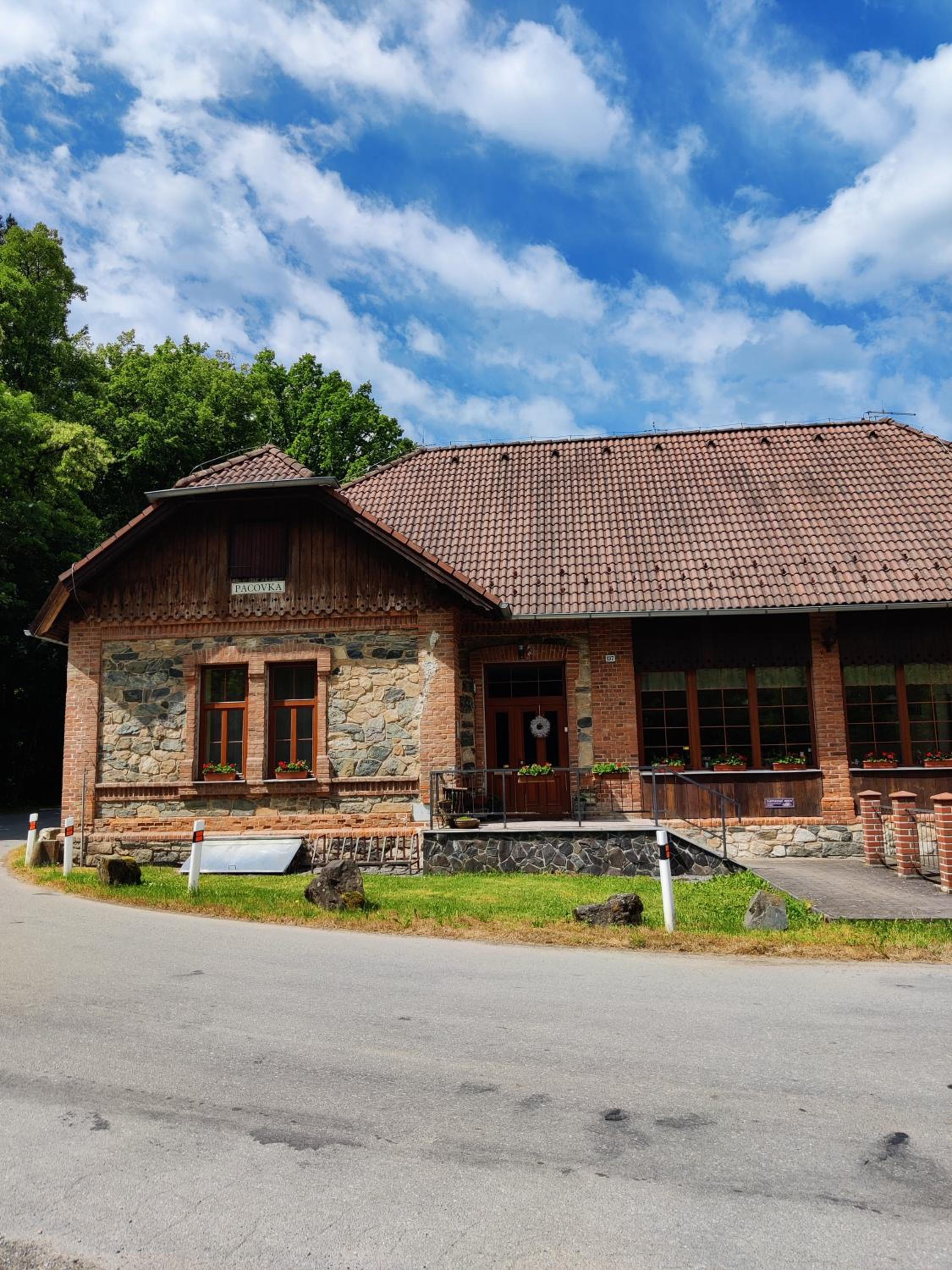 Penzion Pacovka