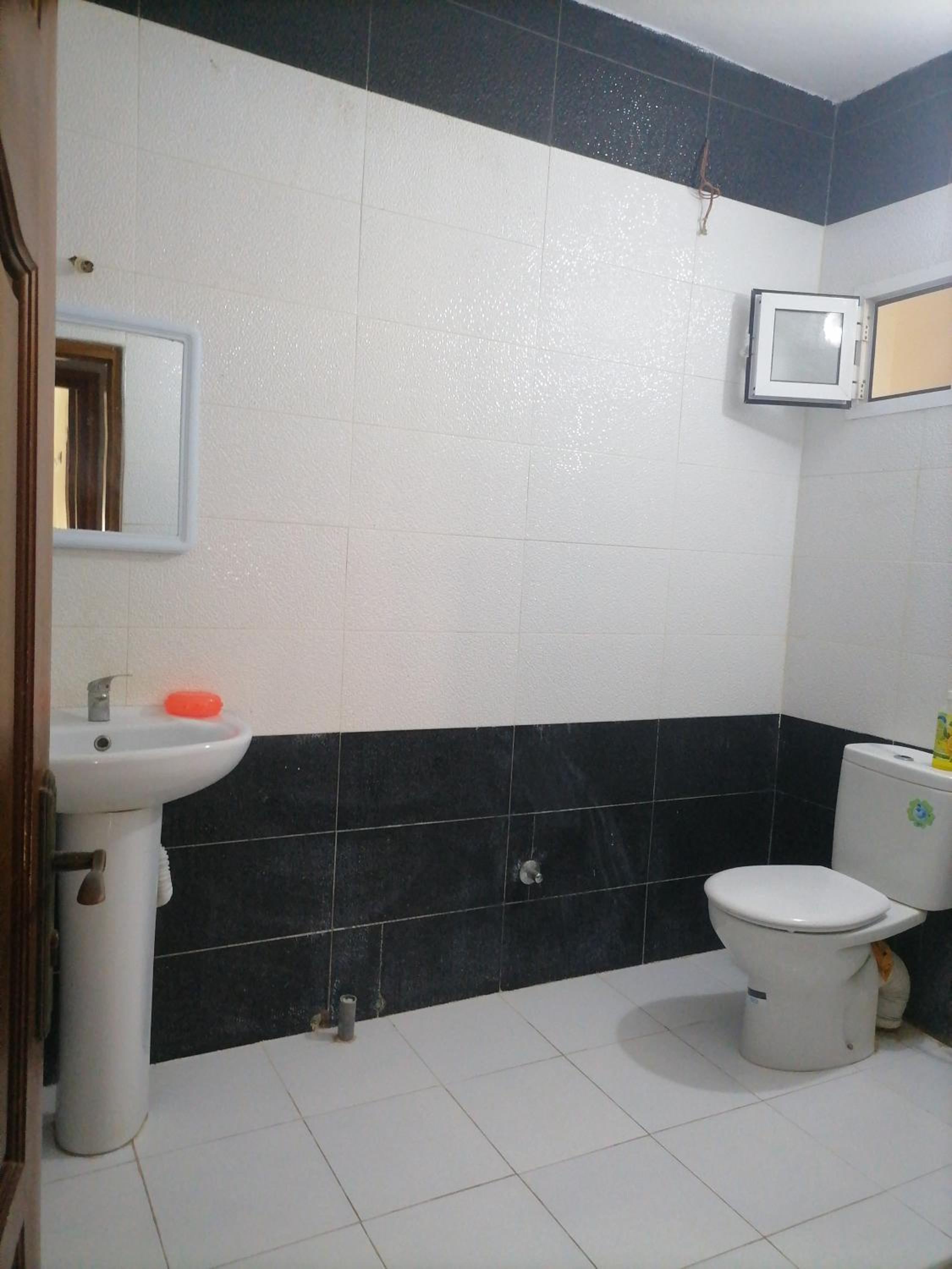 Younes residence