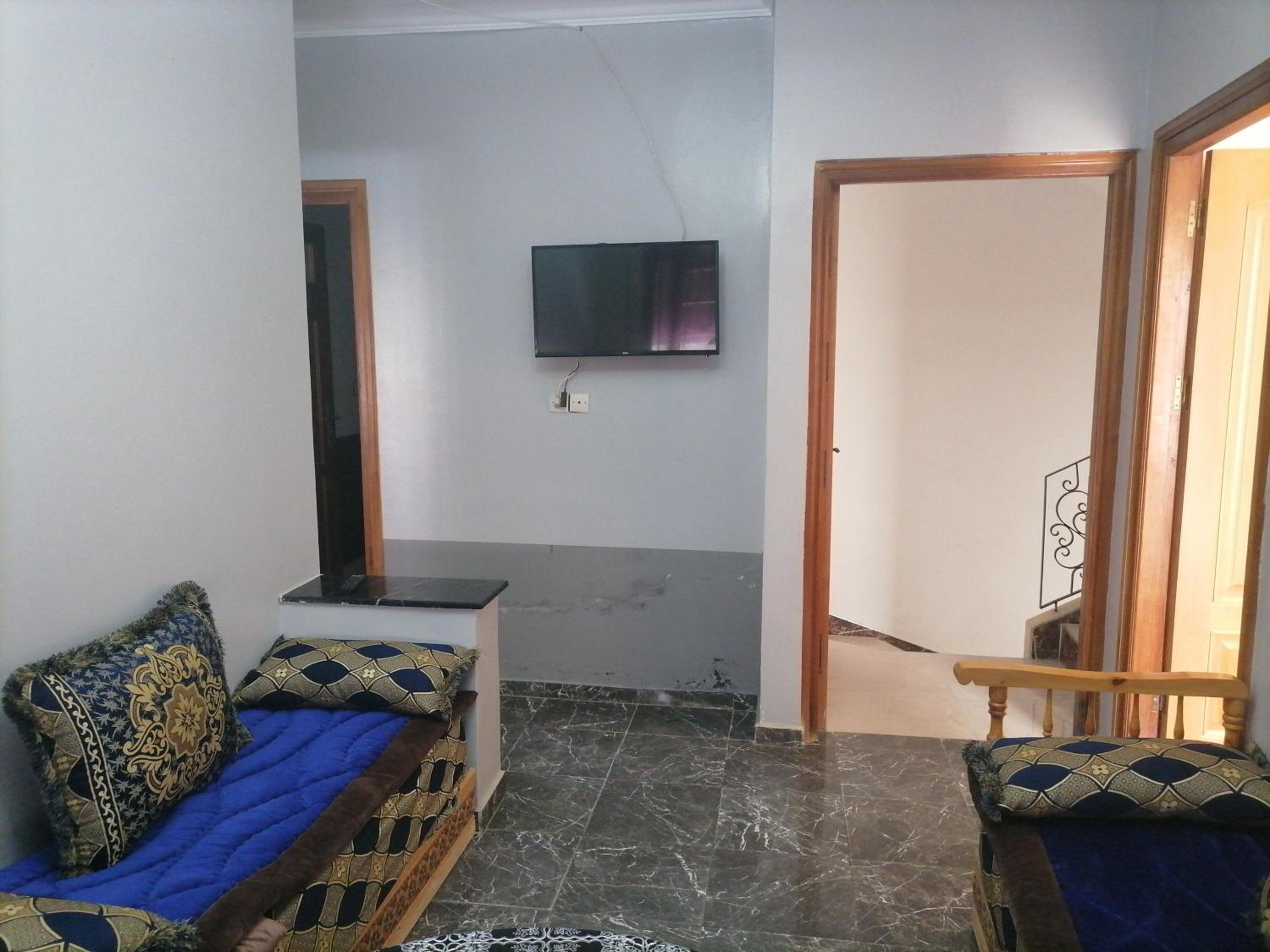 Younes residence
