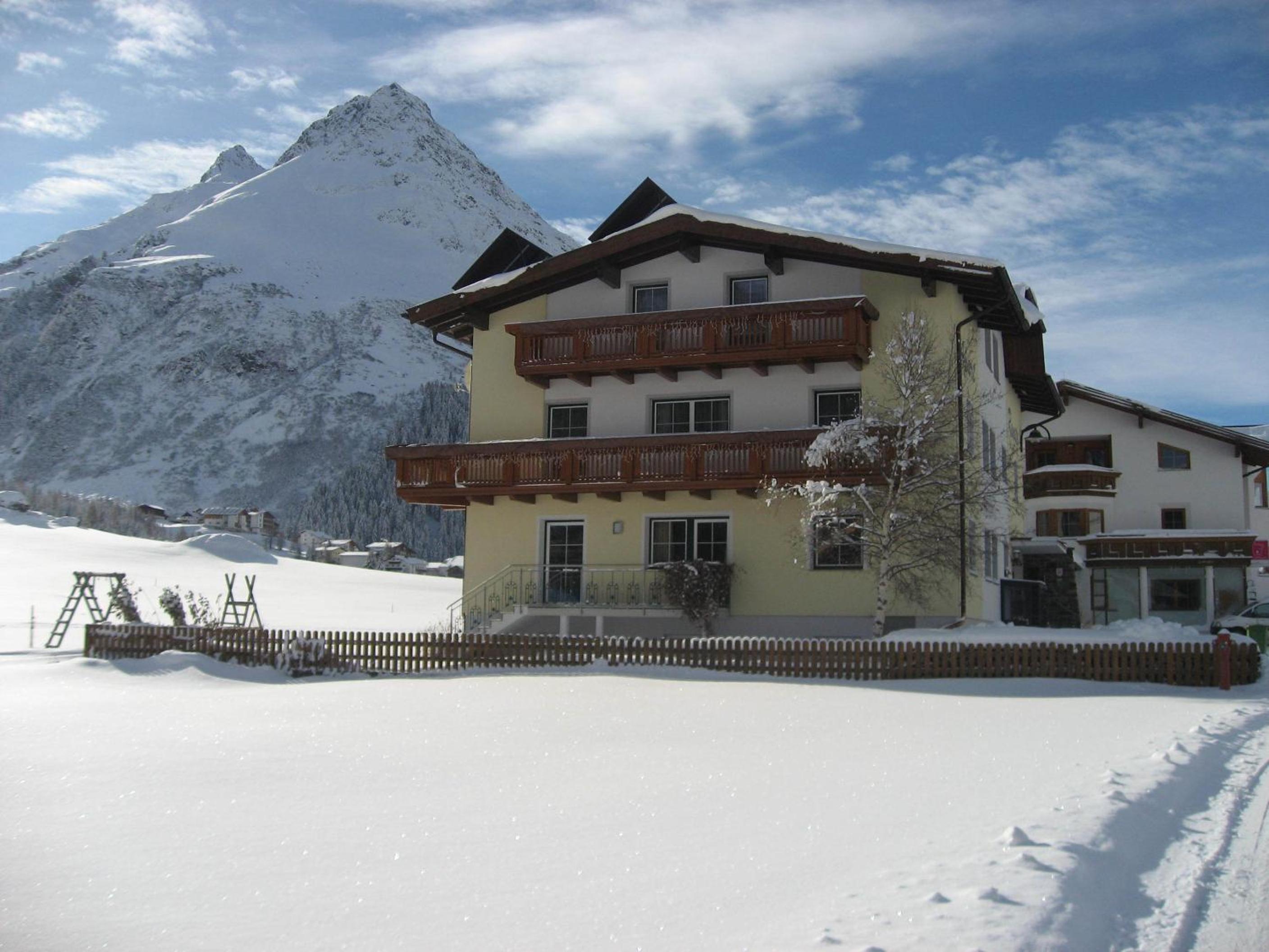 Apart Renate - Silvretta Sommercard inklusive view 2