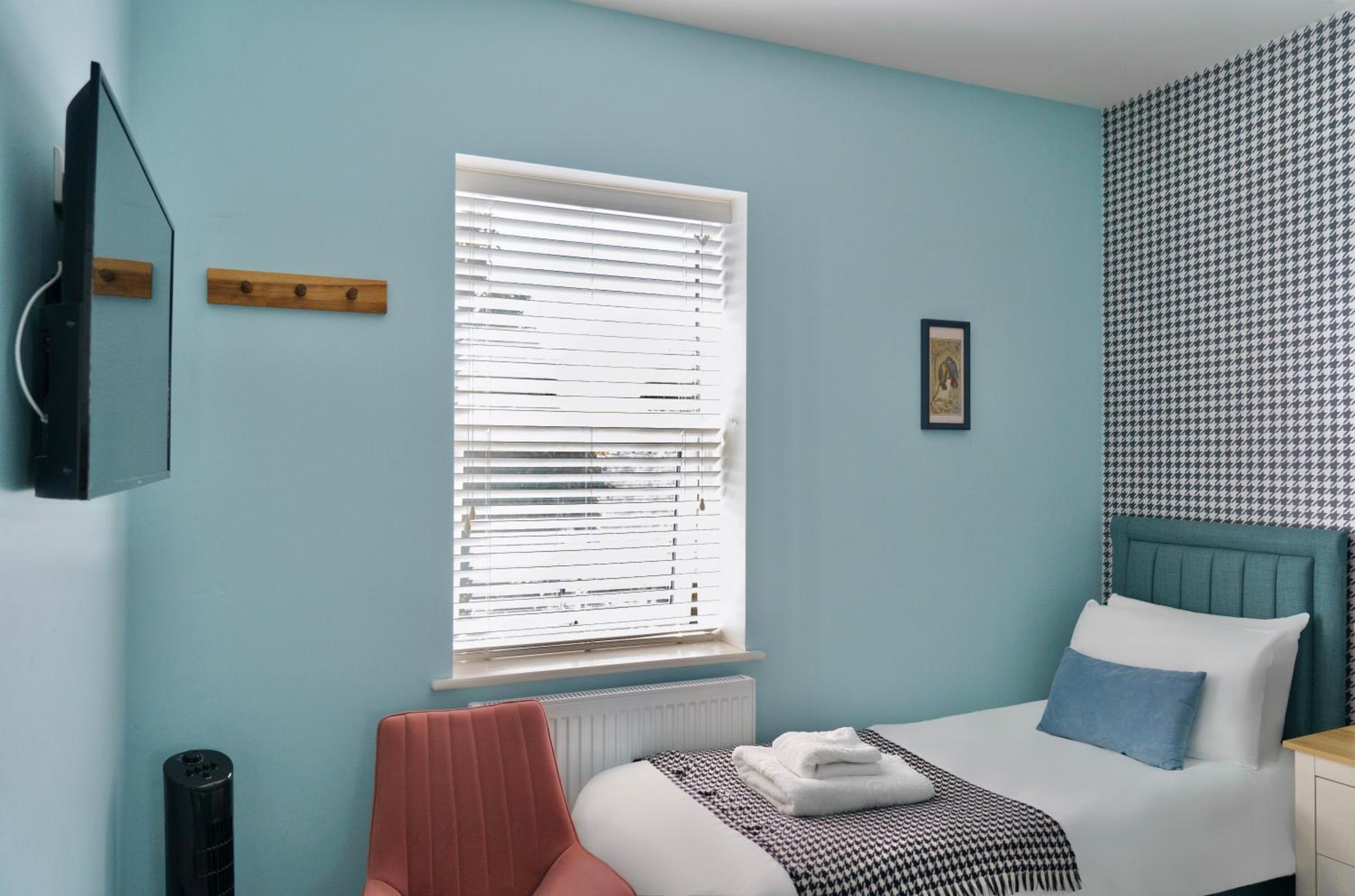 The Cottage - Room Only