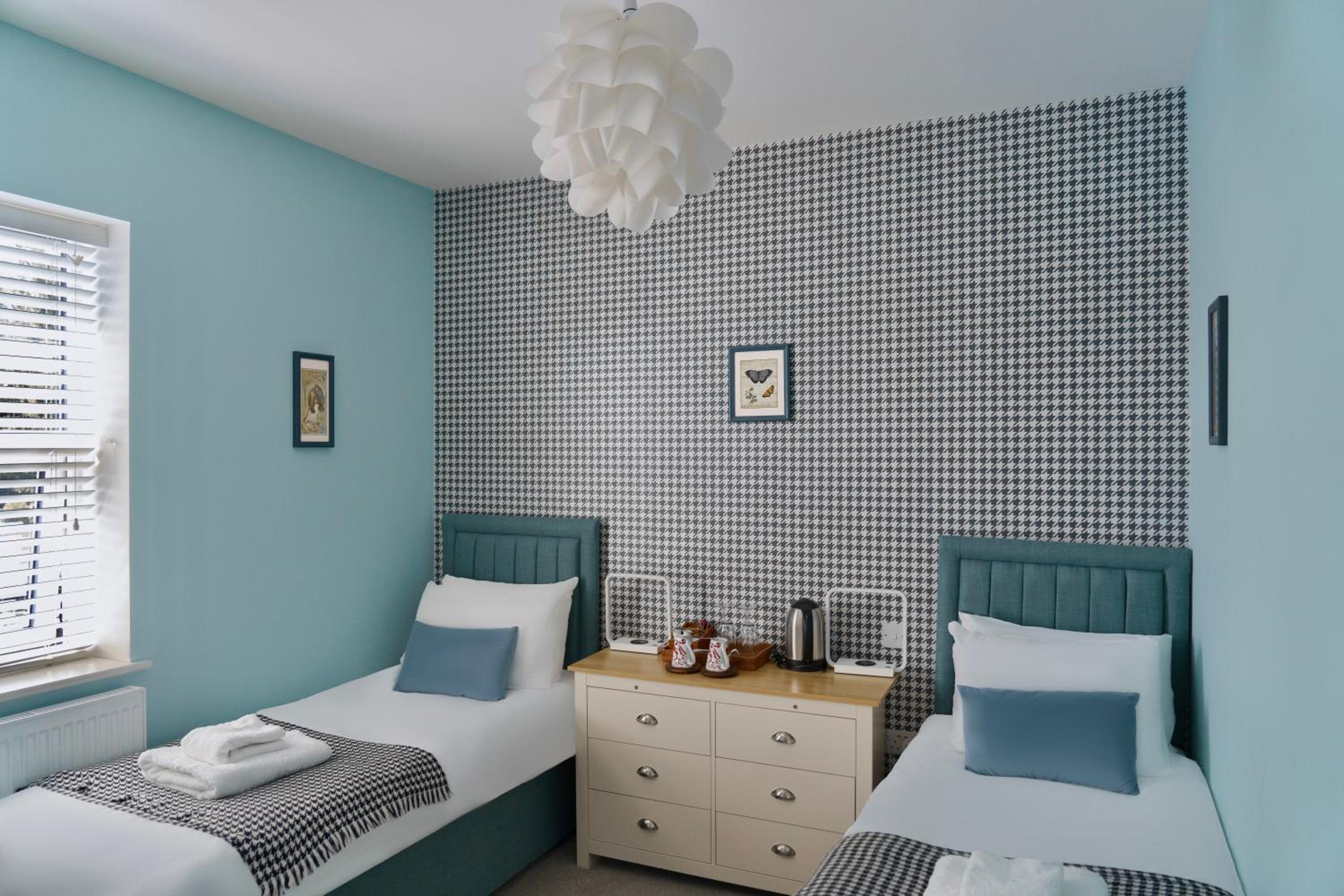 The Cottage - Room Only