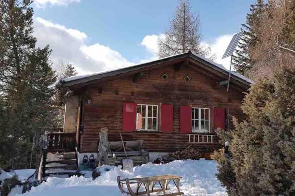 Beautiful Swiss chalet with breathtaking views and a sauna