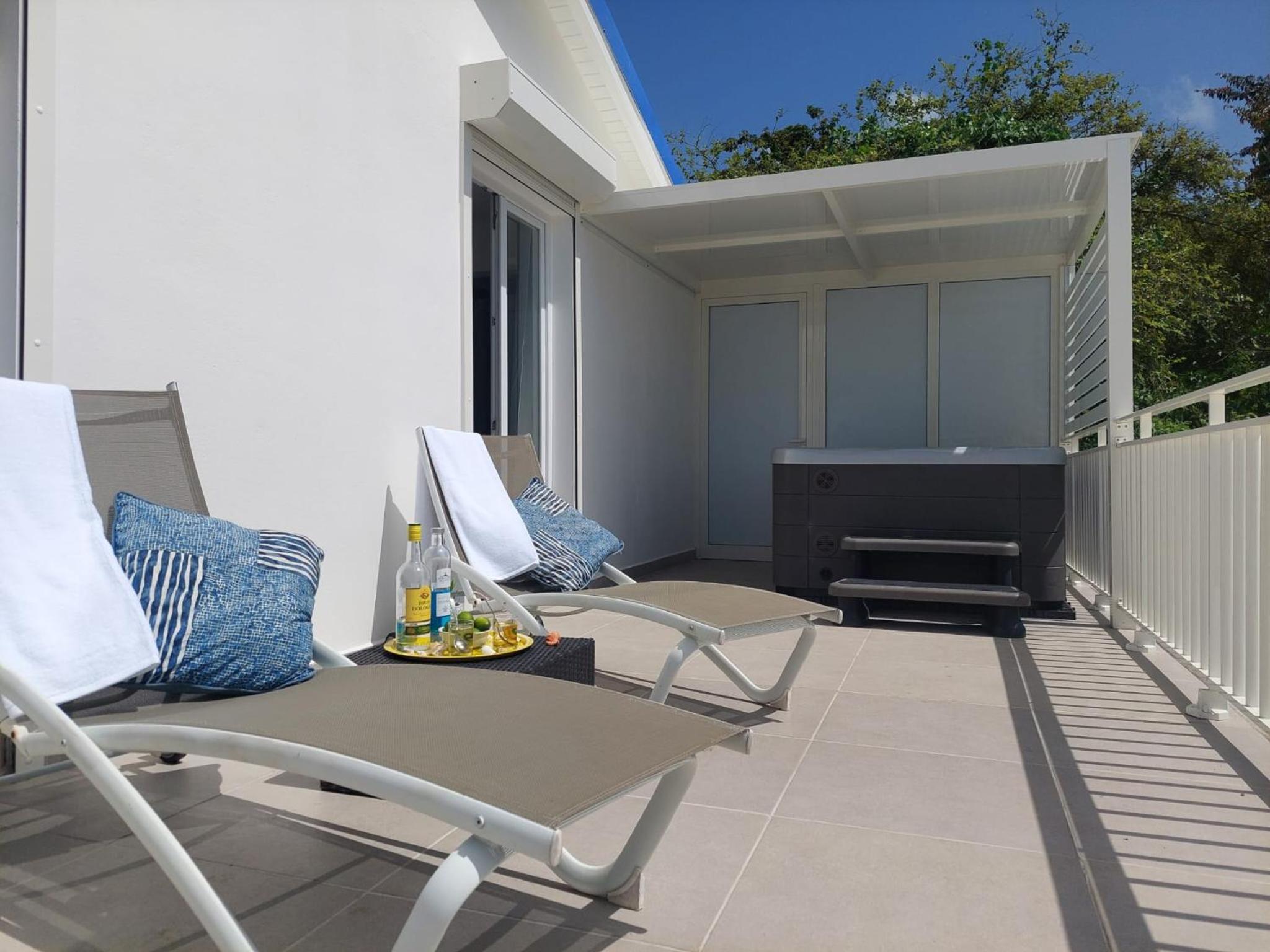 Villa Blue Sunrise Pool & Jacuzzi 5mn de la mer