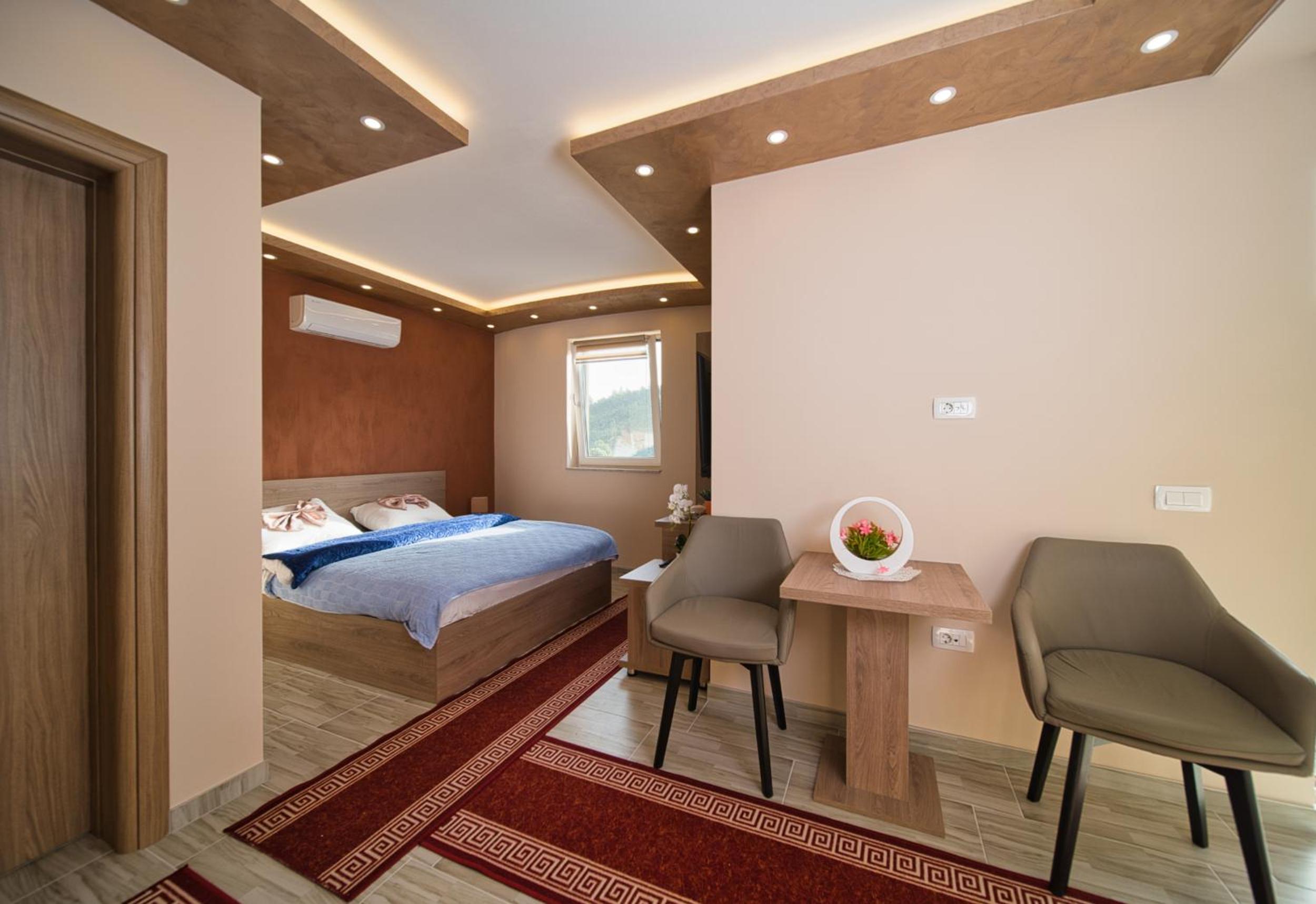 SM Exclusive Apartments