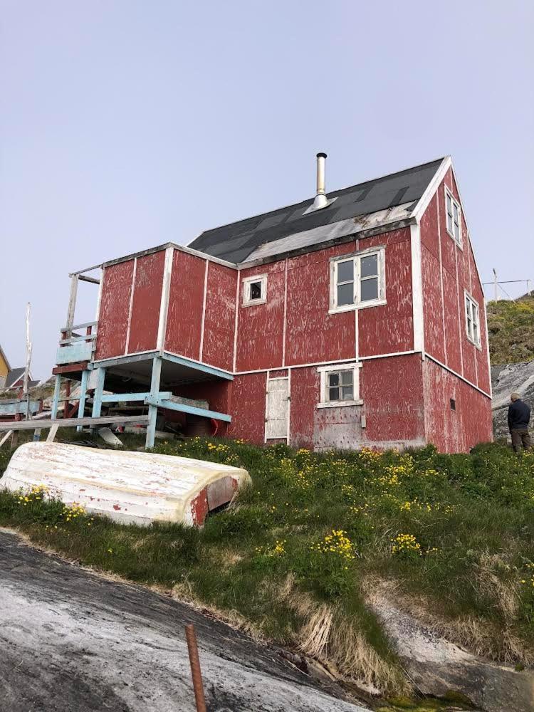 ISIKKIVIK Saarloq