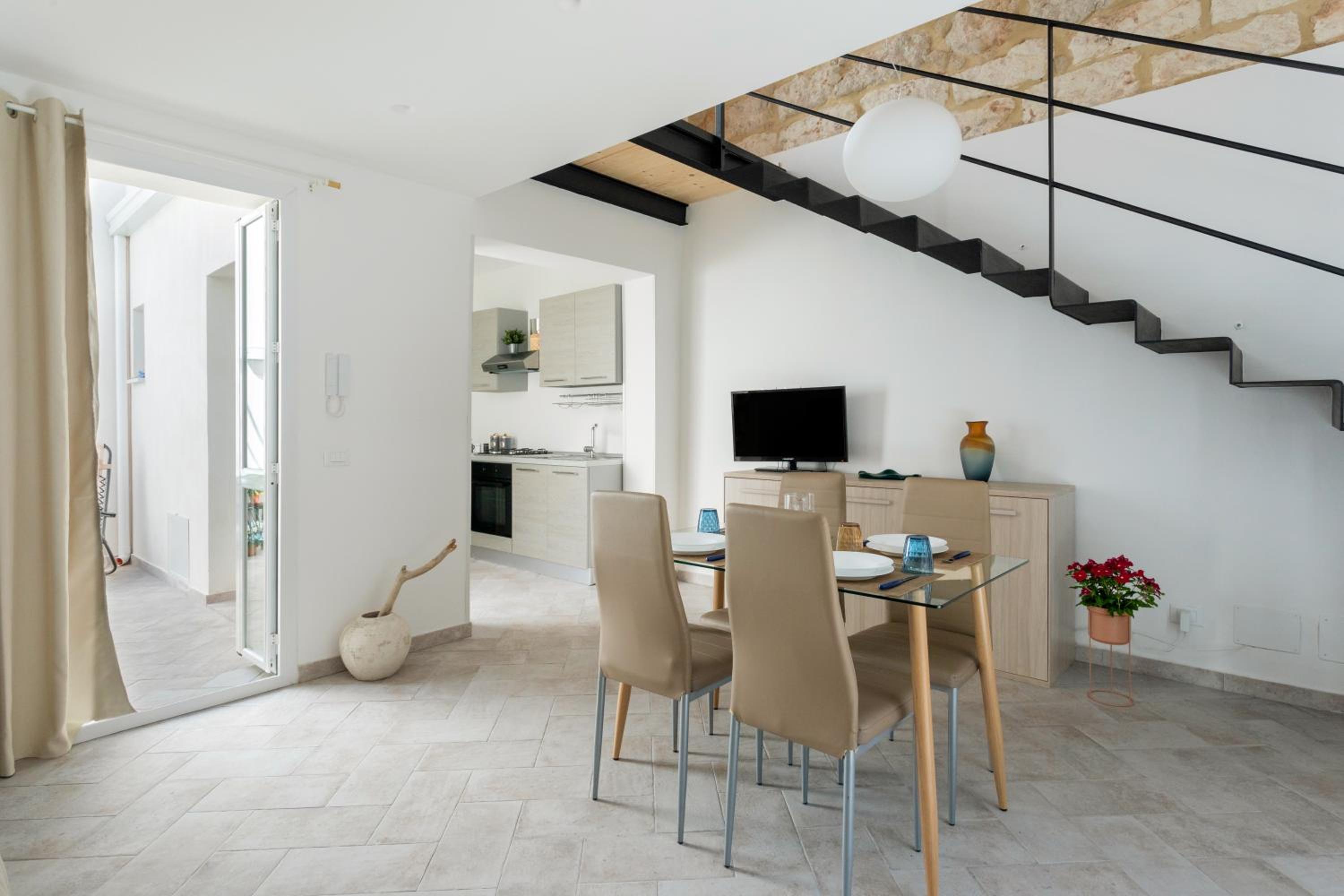 RYS Mondello House view 4