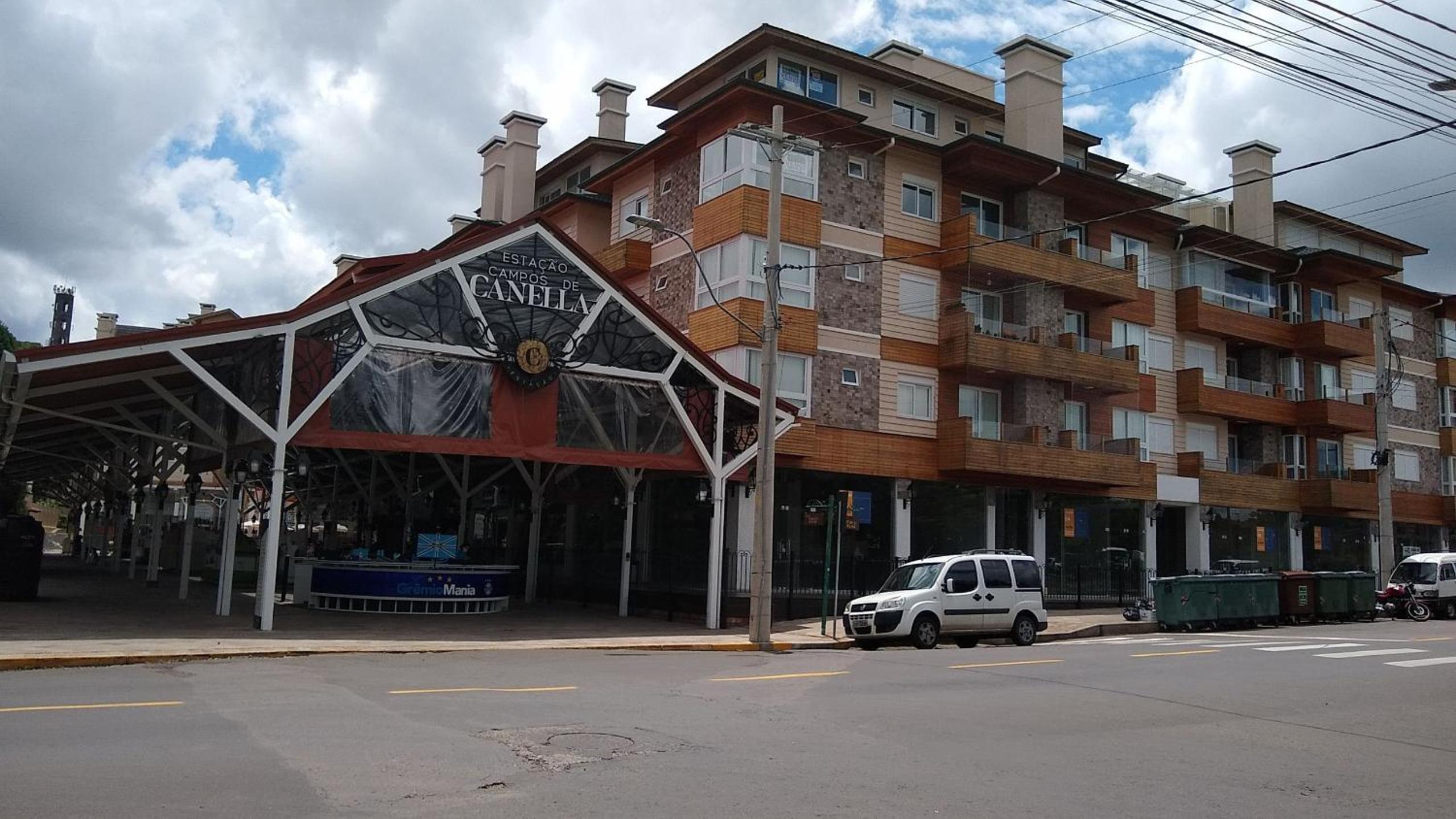 Rosa Edifício Campos de Canela