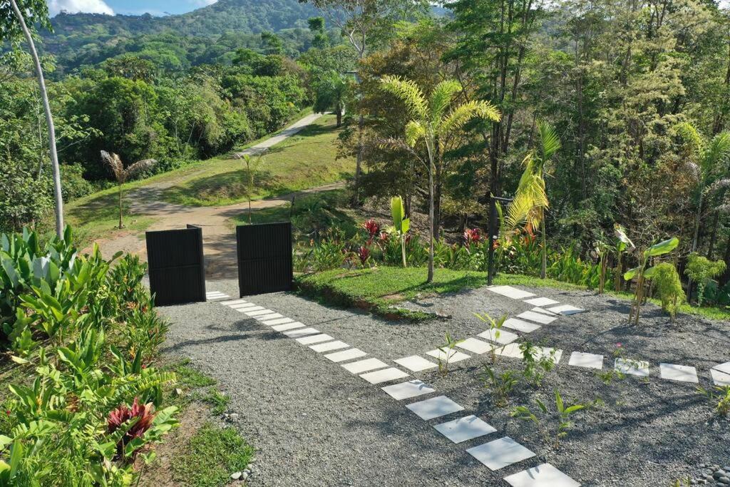 Sharma Costa Rica - Hawk Casita