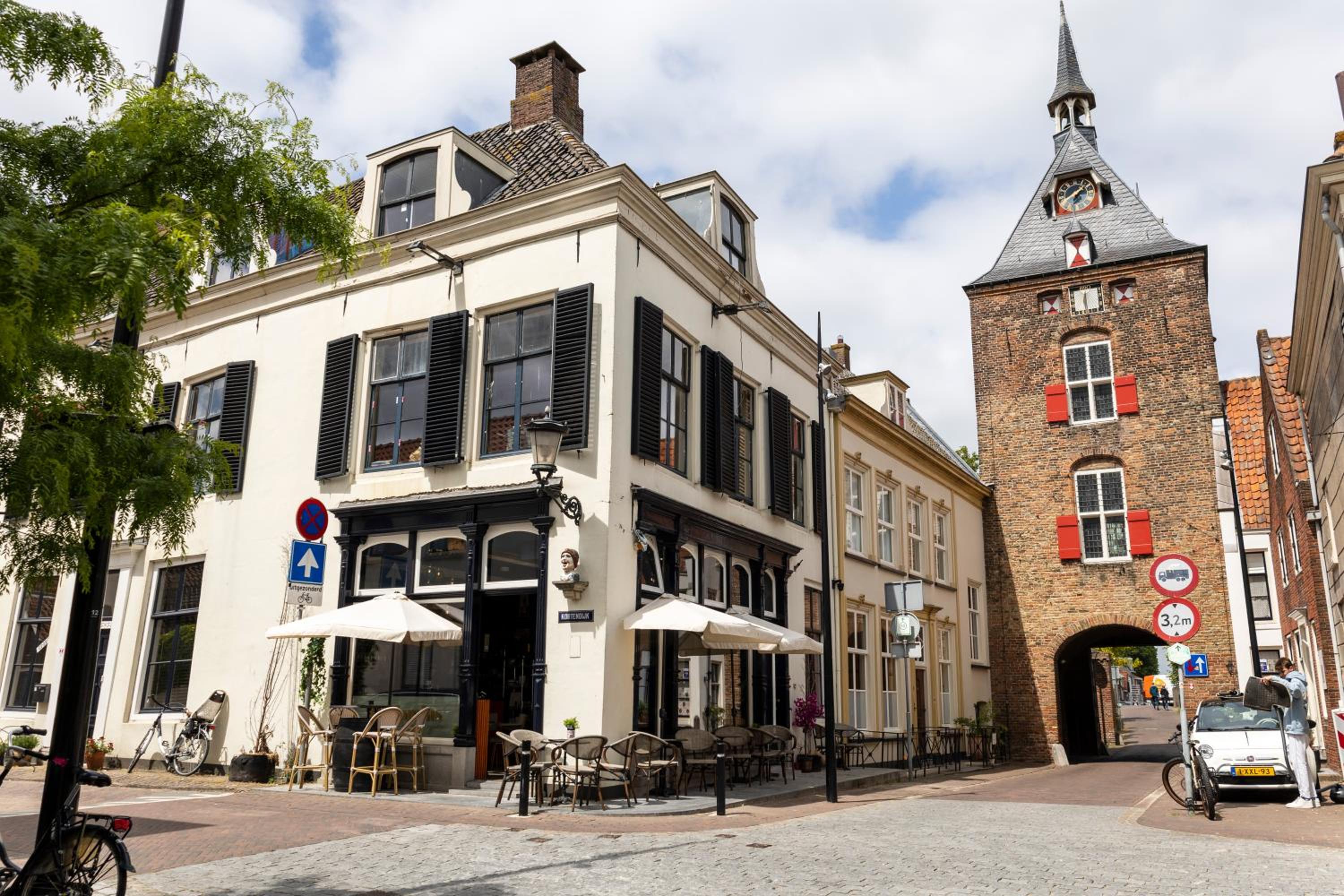 Huize de Lekpoort - The Cloister Wall - Historic Apartment in Vianen Center view 5