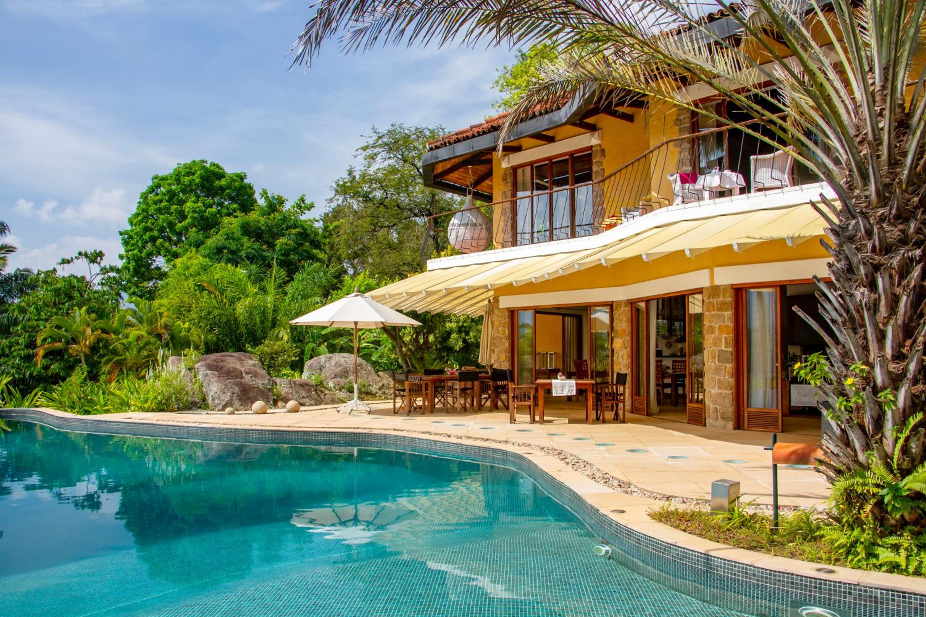 Bougainvillea Retreat