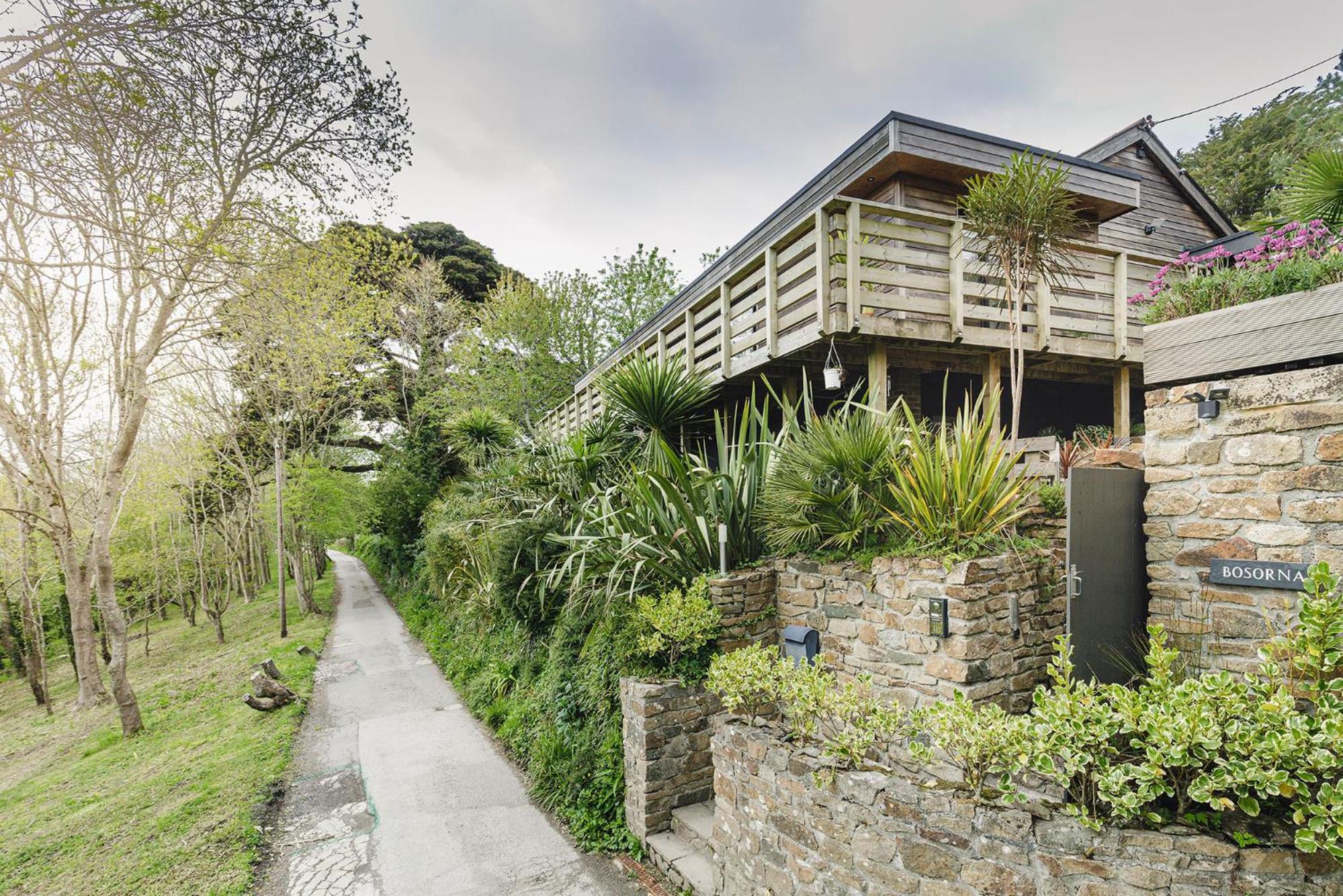 Beachside Cornish Bungalow