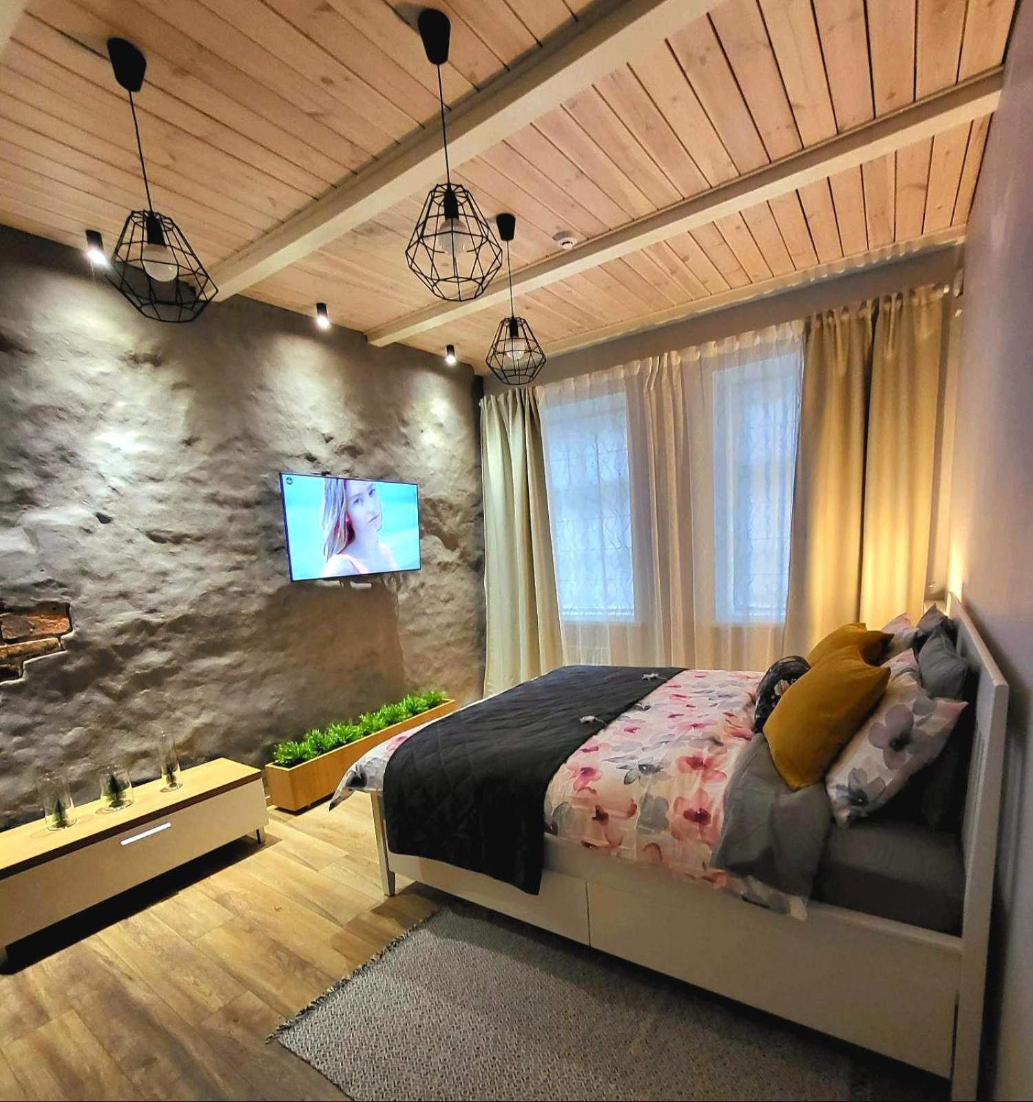 Cosy and authentic apartment in Vilnius Old Town view 5