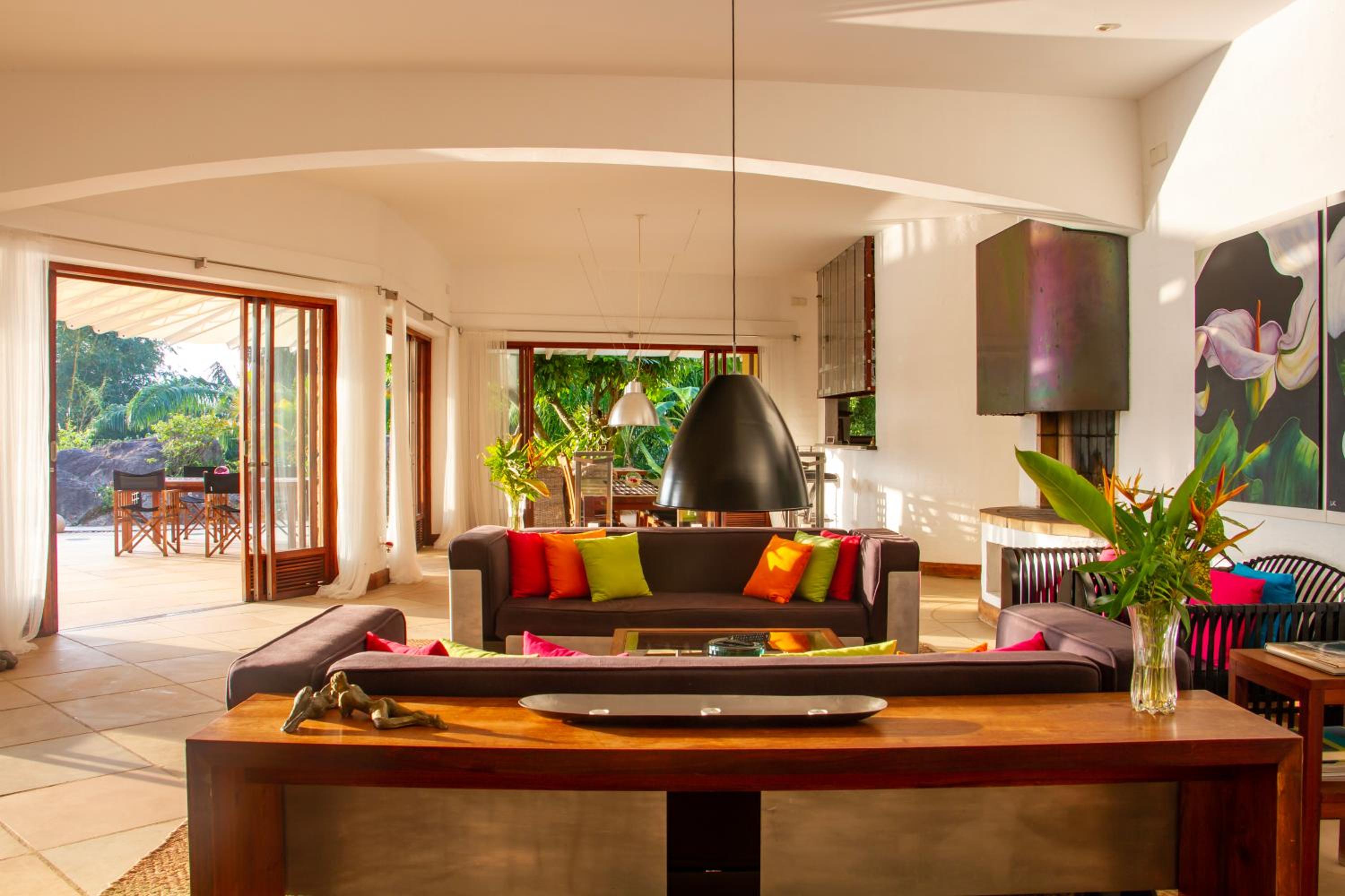 Bougainvillea Retreat