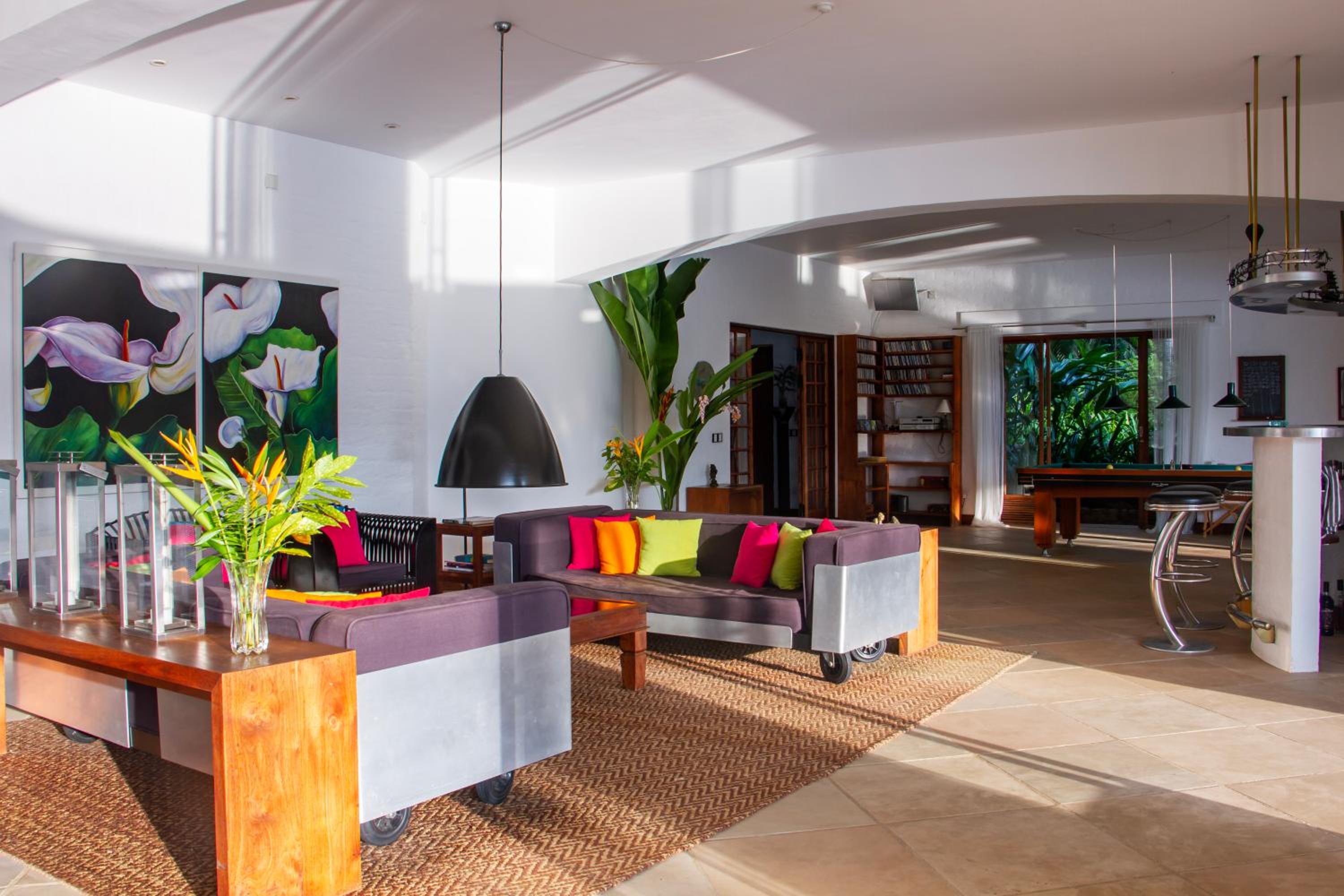Bougainvillea Retreat