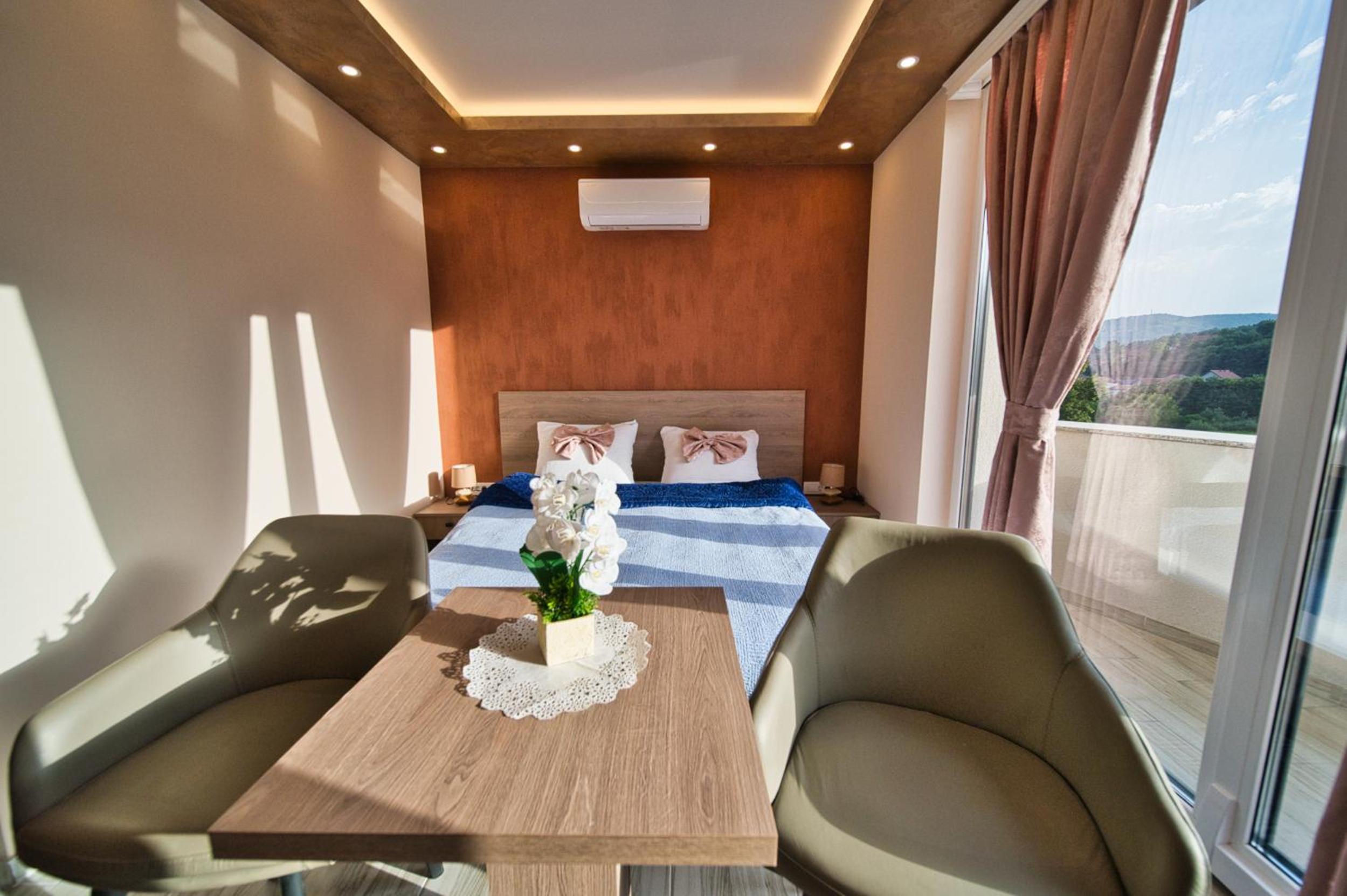SM Exclusive Apartments